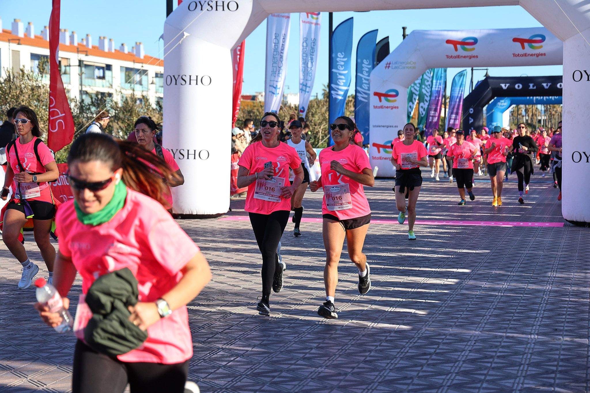 Las mejores fotos de la Carrera de la Mujer Central Lechera Asturiana de Valencia 2025. 772