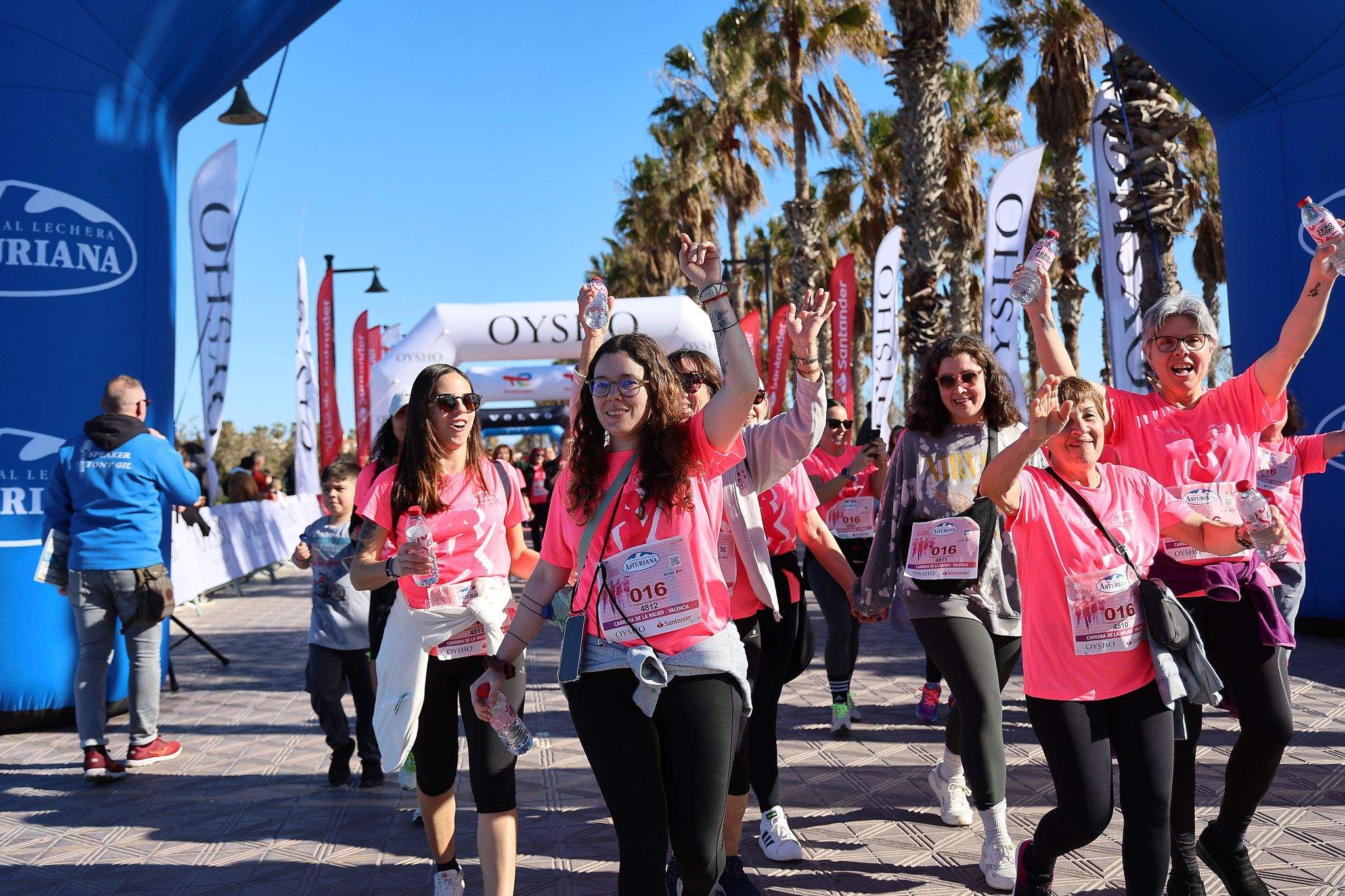 Las mejores fotos de la Carrera de la Mujer Central Lechera Asturiana de Valencia 2025. 1257