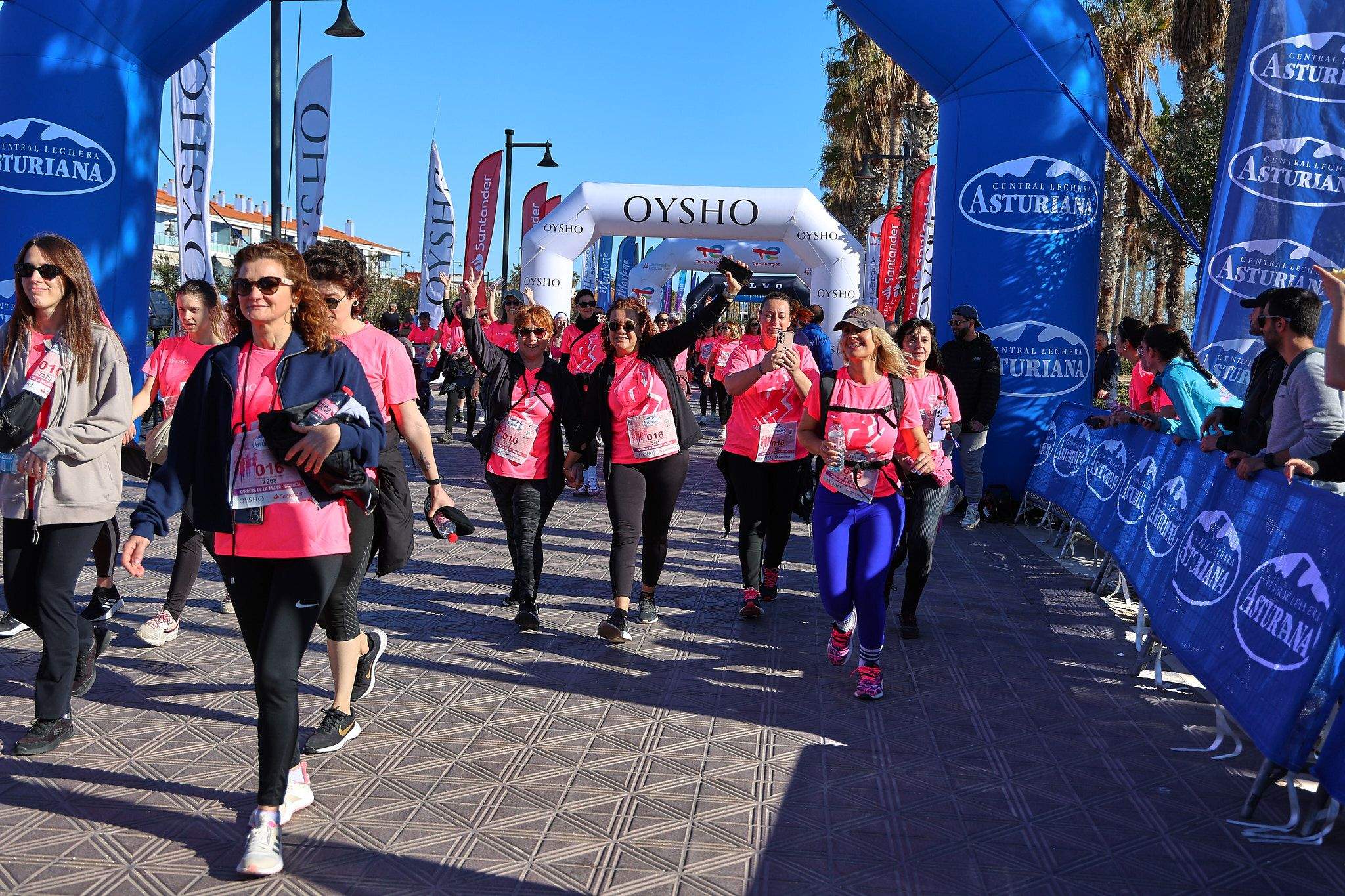 Las mejores fotos de la Carrera de la Mujer Central Lechera Asturiana de Valencia 2025. 1016