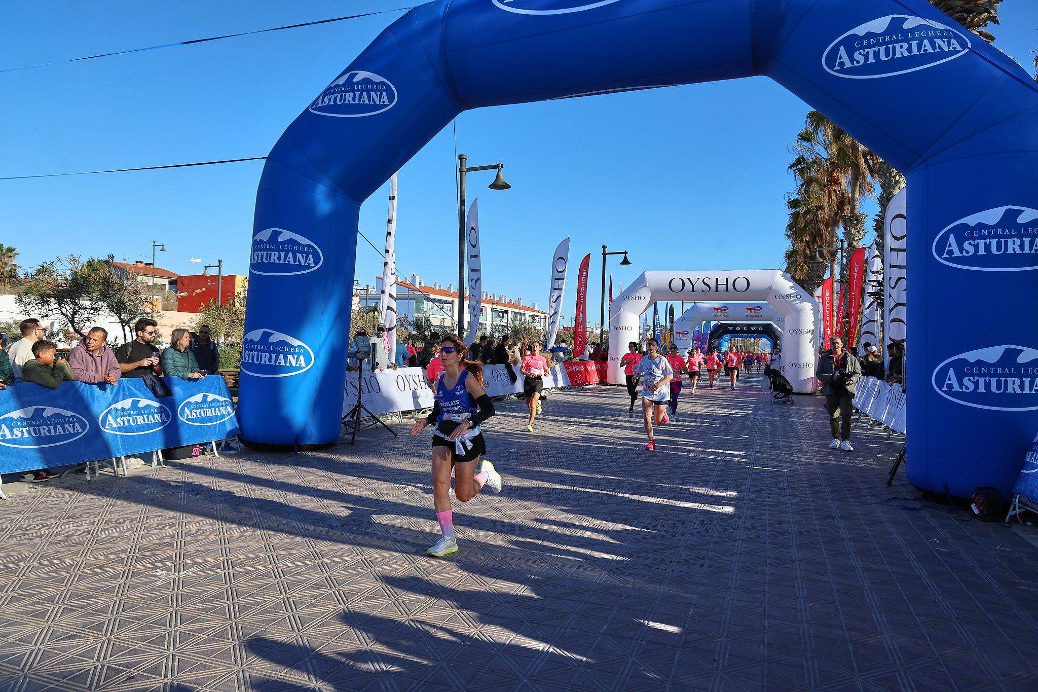 Las mejores fotos de la Carrera de la Mujer Central Lechera Asturiana de Valencia 2025. 530