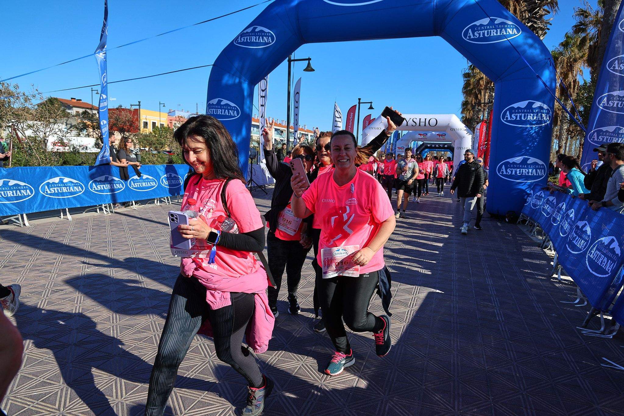Las mejores fotos de la Carrera de la Mujer Central Lechera Asturiana de Valencia 2025. 1018