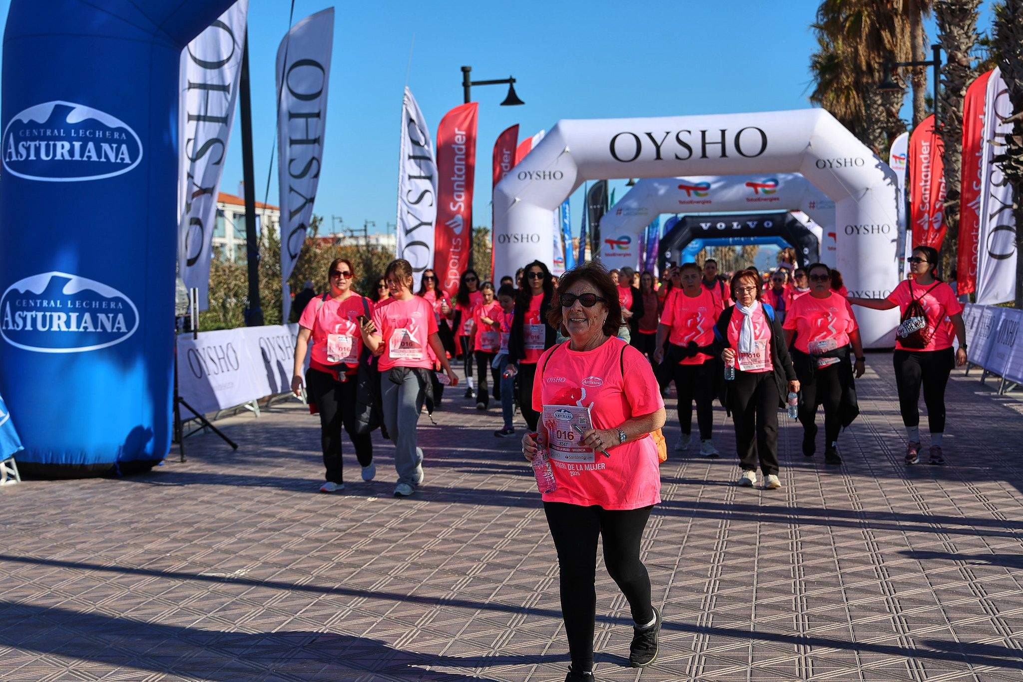 Las mejores fotos de la Carrera de la Mujer Central Lechera Asturiana de Valencia 2025. 1511