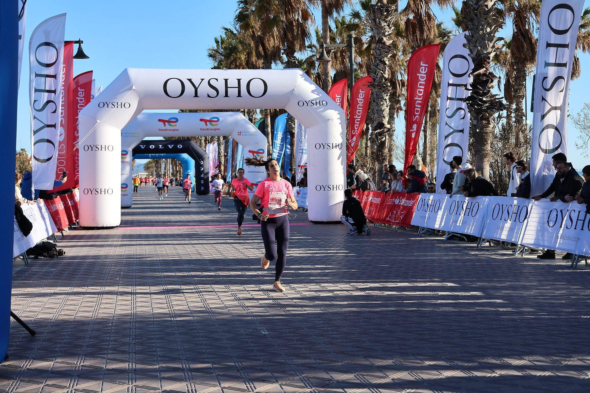 Las mejores fotos de la Carrera de la Mujer Central Lechera Asturiana de Valencia 2025. 313