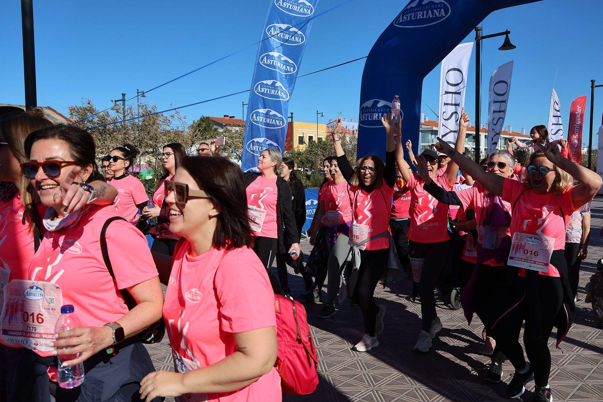 Las mejores fotos de la Carrera de la Mujer Central Lechera Asturiana de Valencia 2025. 1516