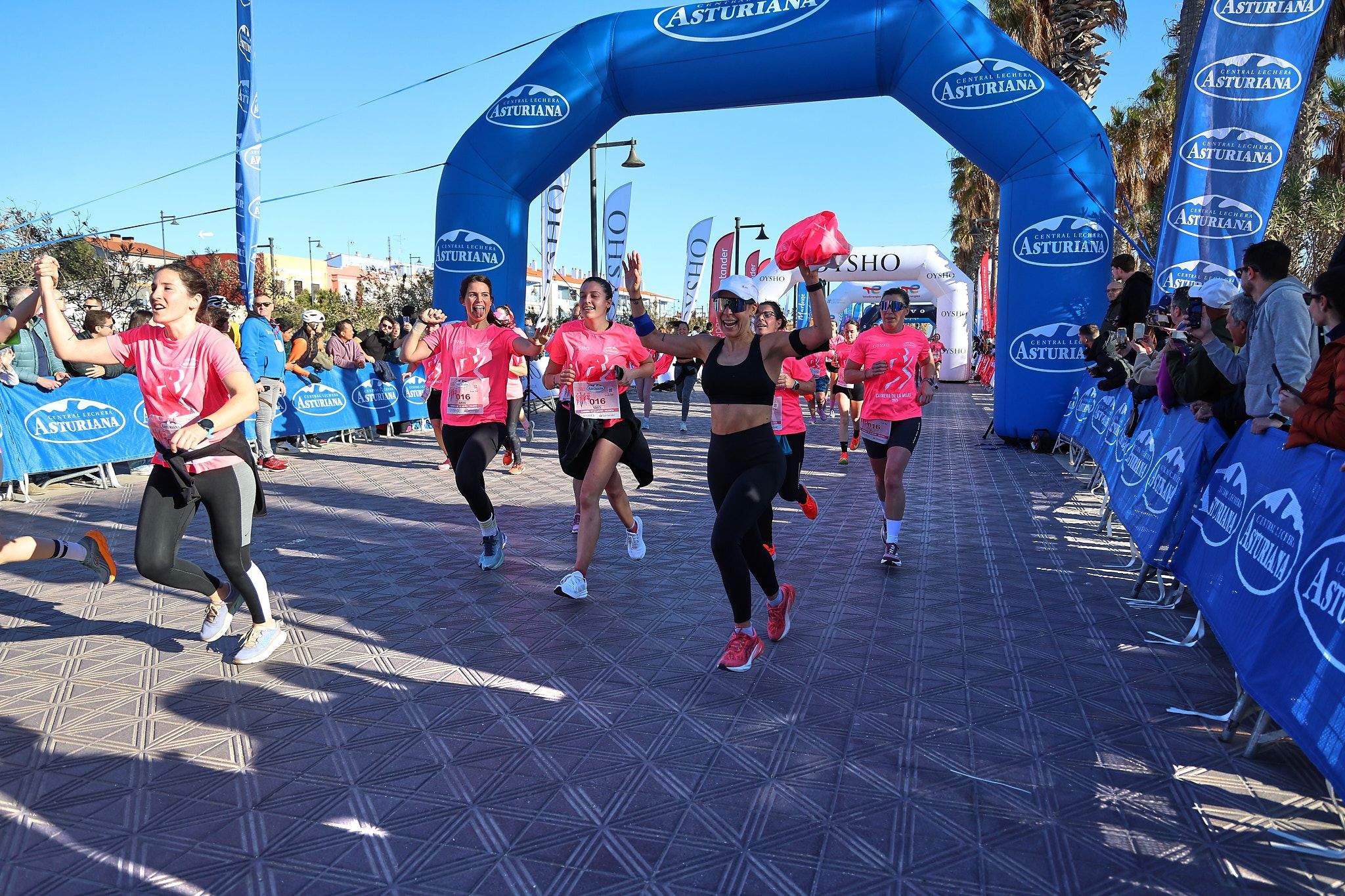 Las mejores fotos de la Carrera de la Mujer Central Lechera Asturiana de Valencia 2025. 792