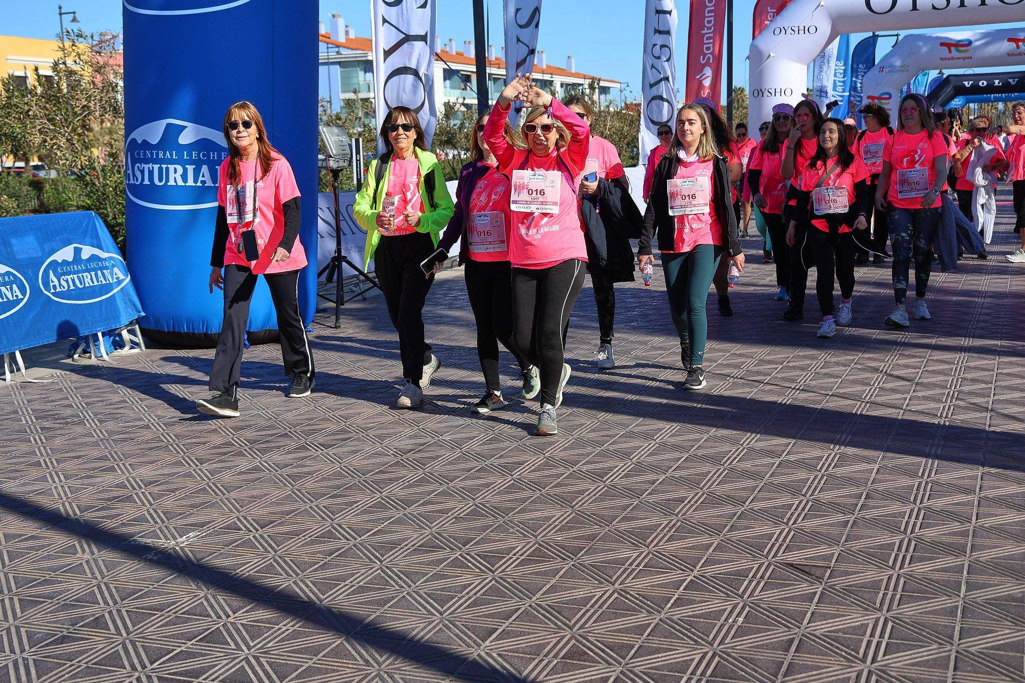 Las mejores fotos de la Carrera de la Mujer Central Lechera Asturiana de Valencia 2025. 1523