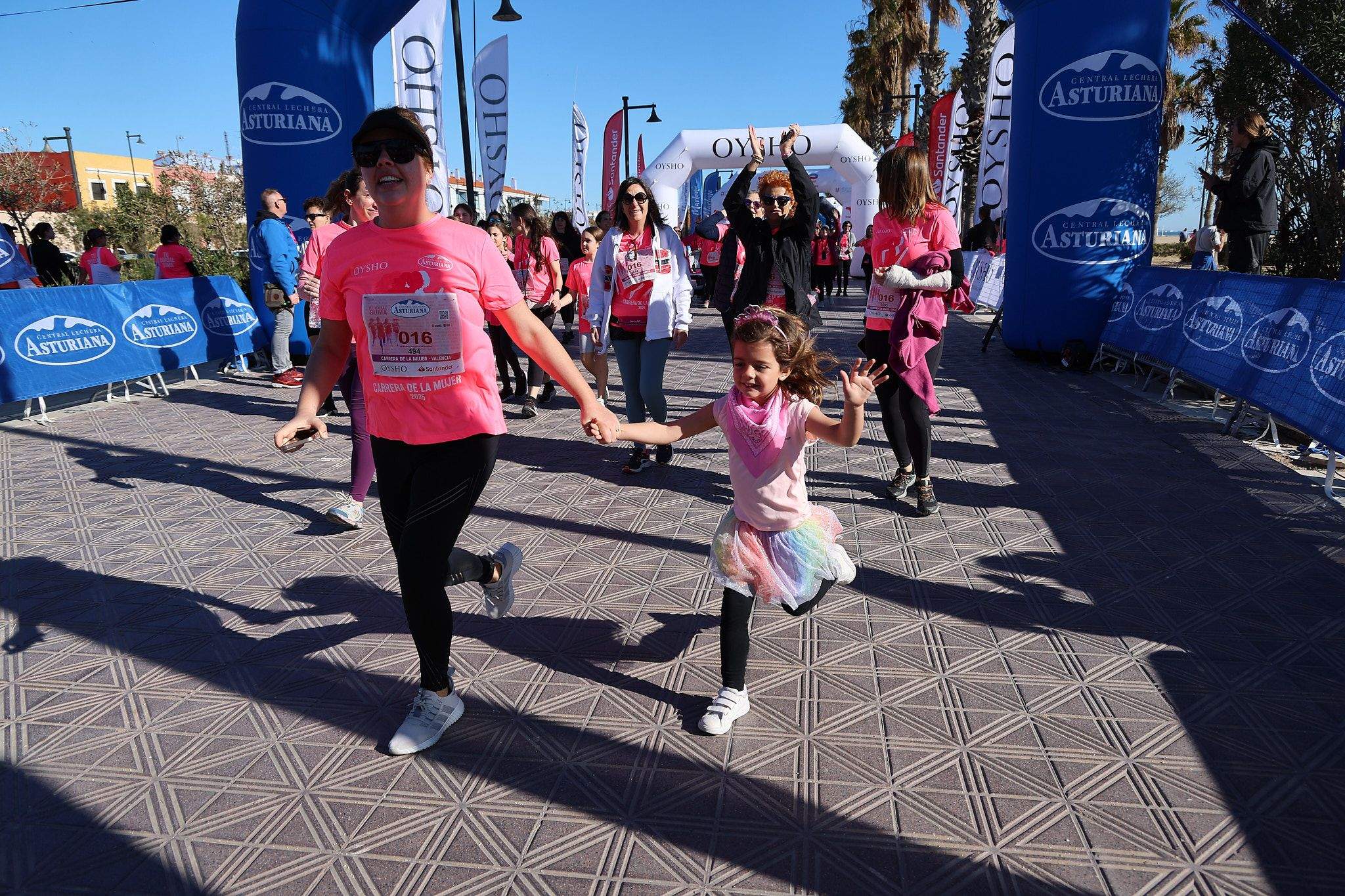 Las mejores fotos de la Carrera de la Mujer Central Lechera Asturiana de Valencia 2025. 1286