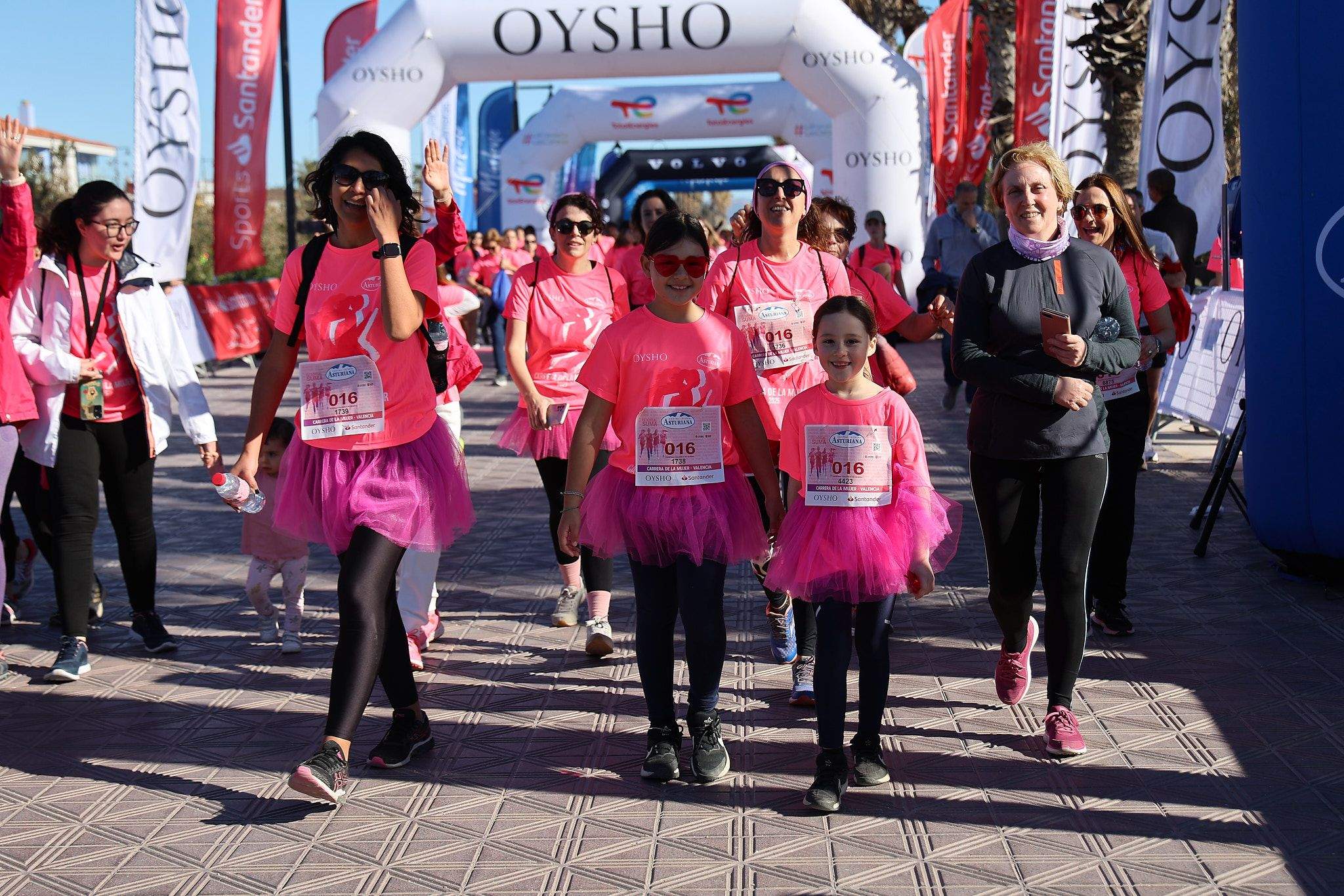 Las mejores fotos de la Carrera de la Mujer Central Lechera Asturiana de Valencia 2025. 1290
