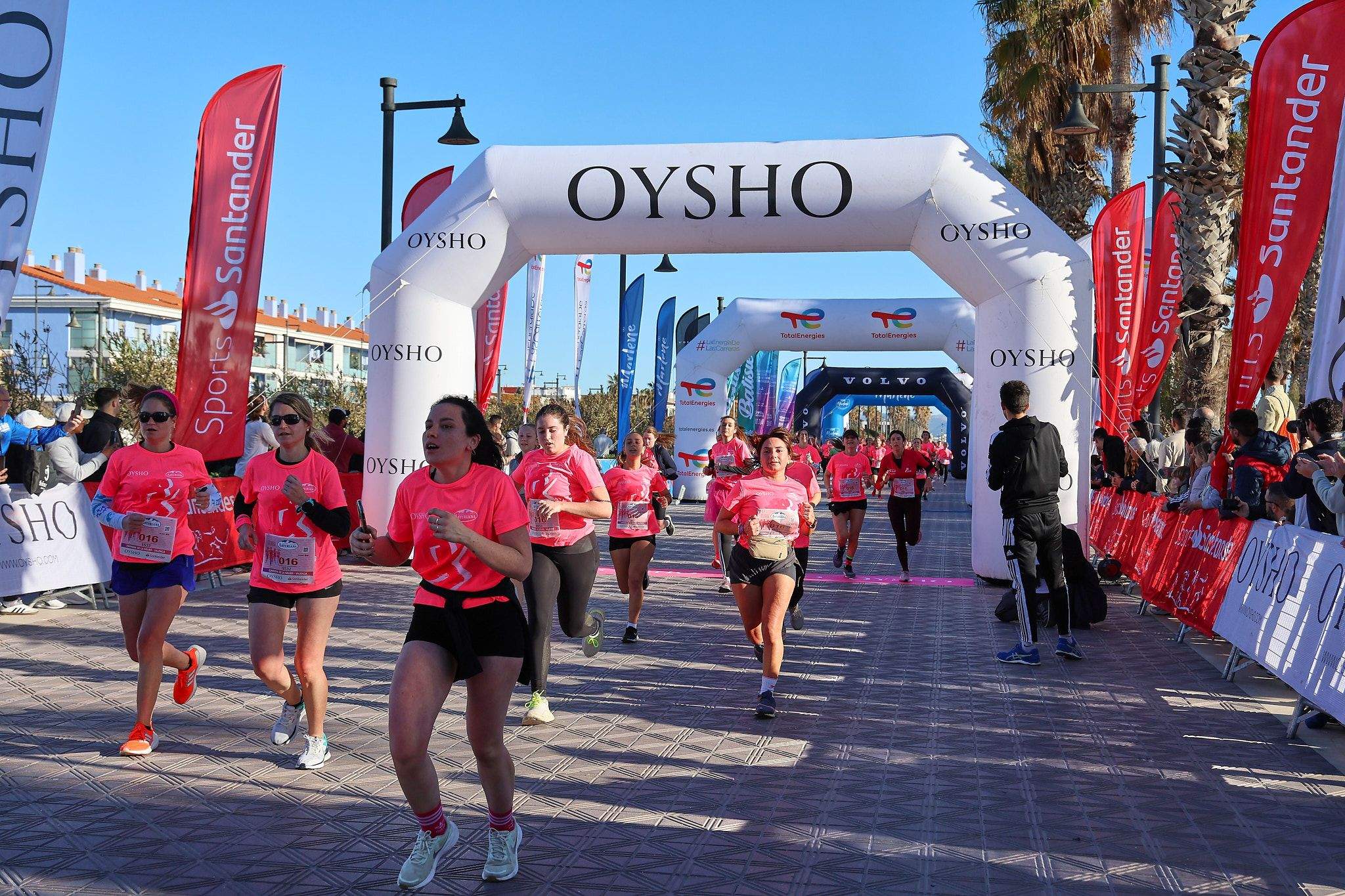 Las mejores fotos de la Carrera de la Mujer Central Lechera Asturiana de Valencia 2025. 558