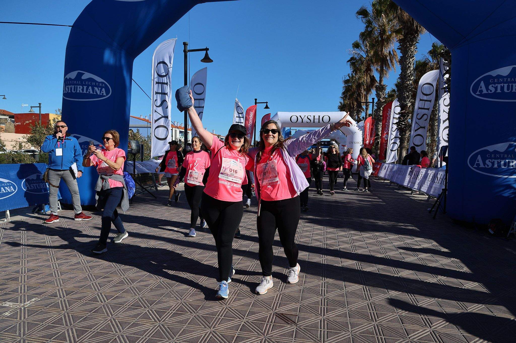 Las mejores fotos de la Carrera de la Mujer Central Lechera Asturiana de Valencia 2025. 1295