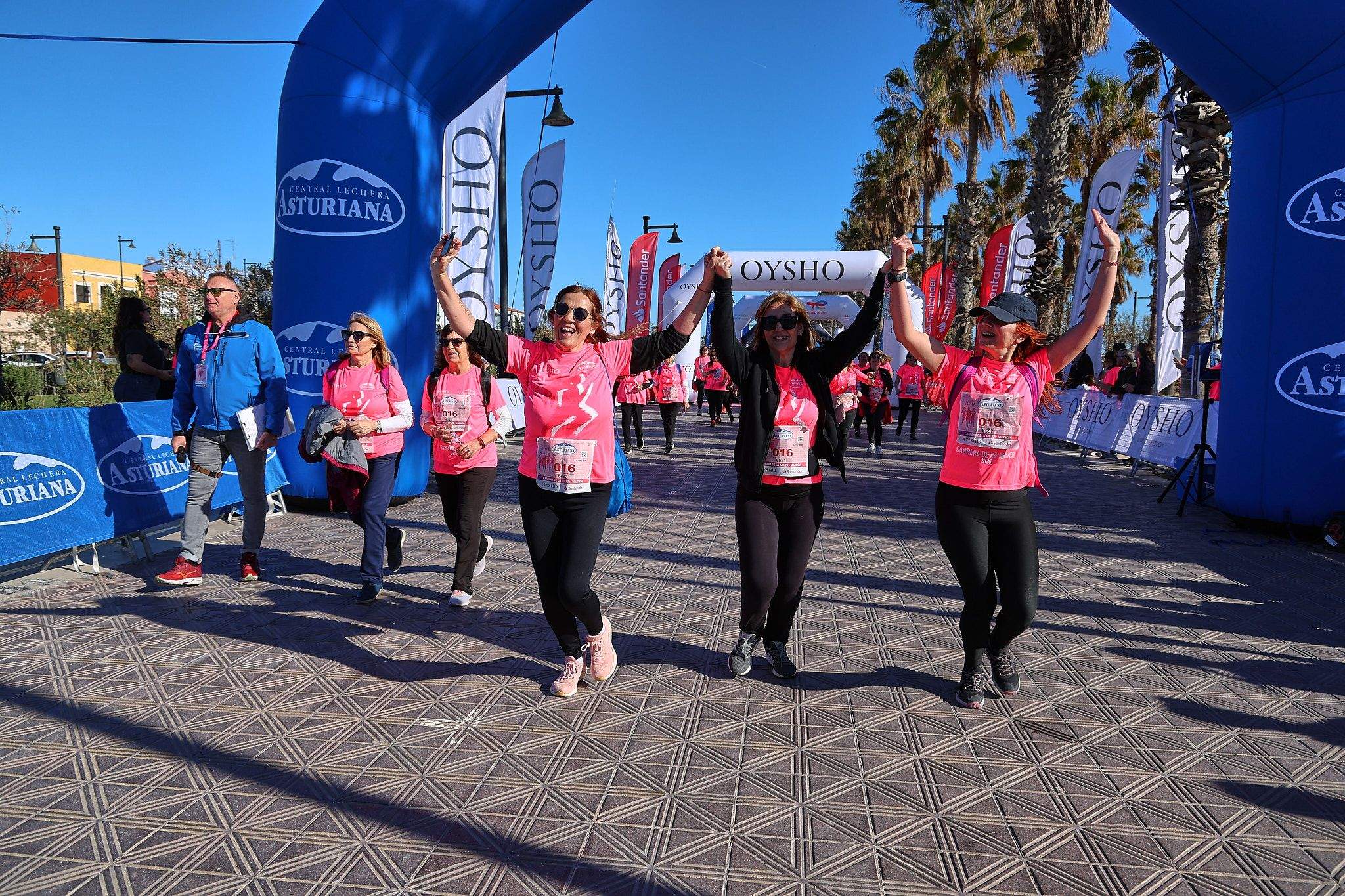 Las mejores fotos de la Carrera de la Mujer Central Lechera Asturiana de Valencia 2025. 1055