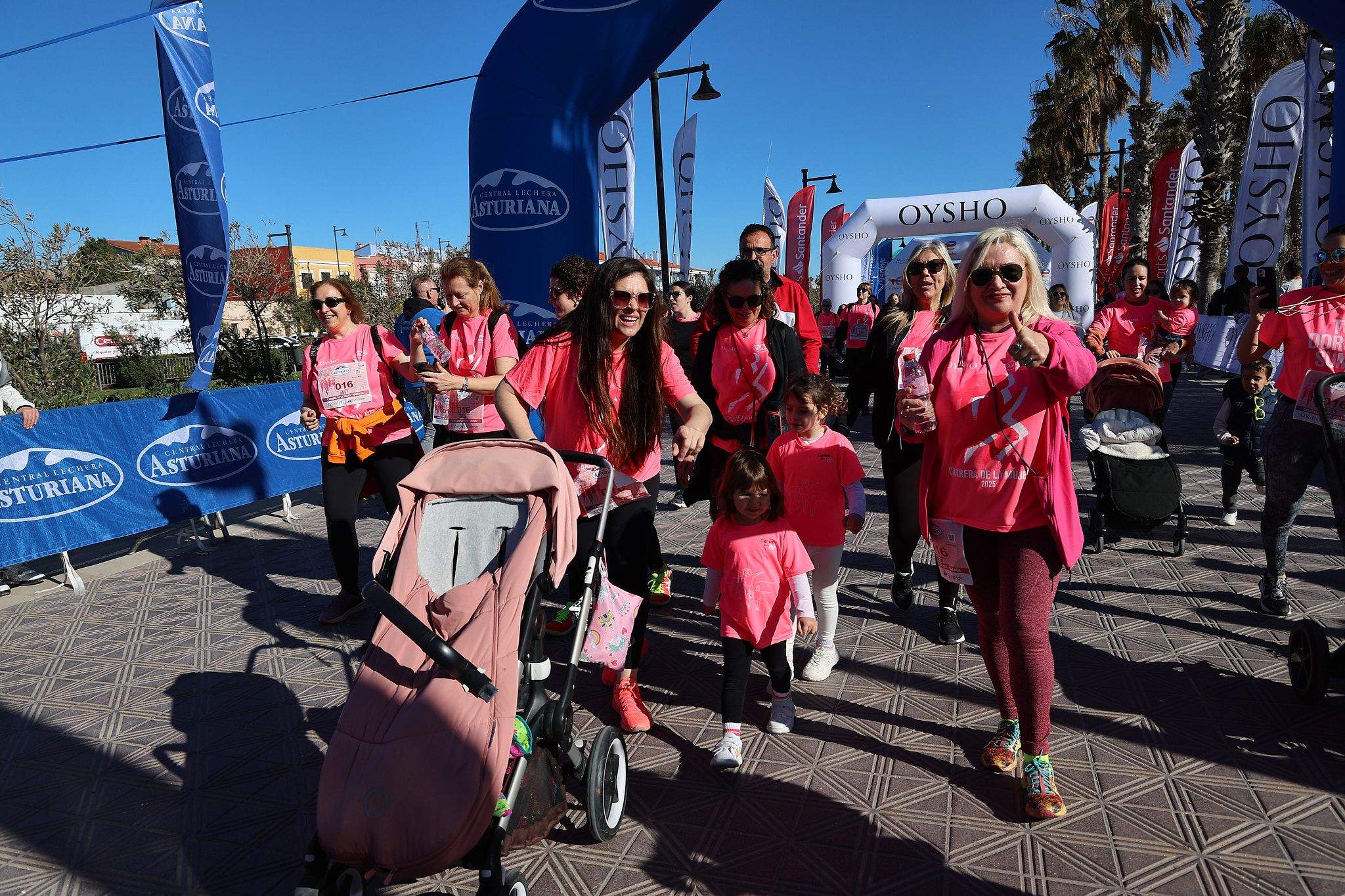 Las mejores fotos de la Carrera de la Mujer Central Lechera Asturiana de Valencia 2025. 1304
