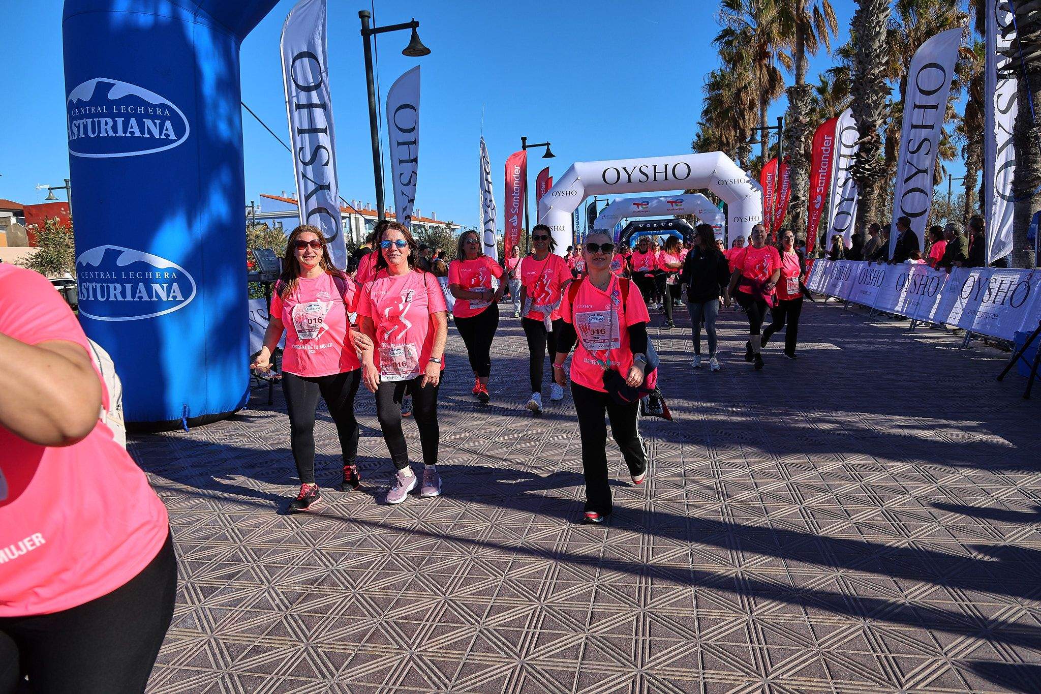 Las mejores fotos de la Carrera de la Mujer Central Lechera Asturiana de Valencia 2025. 1058