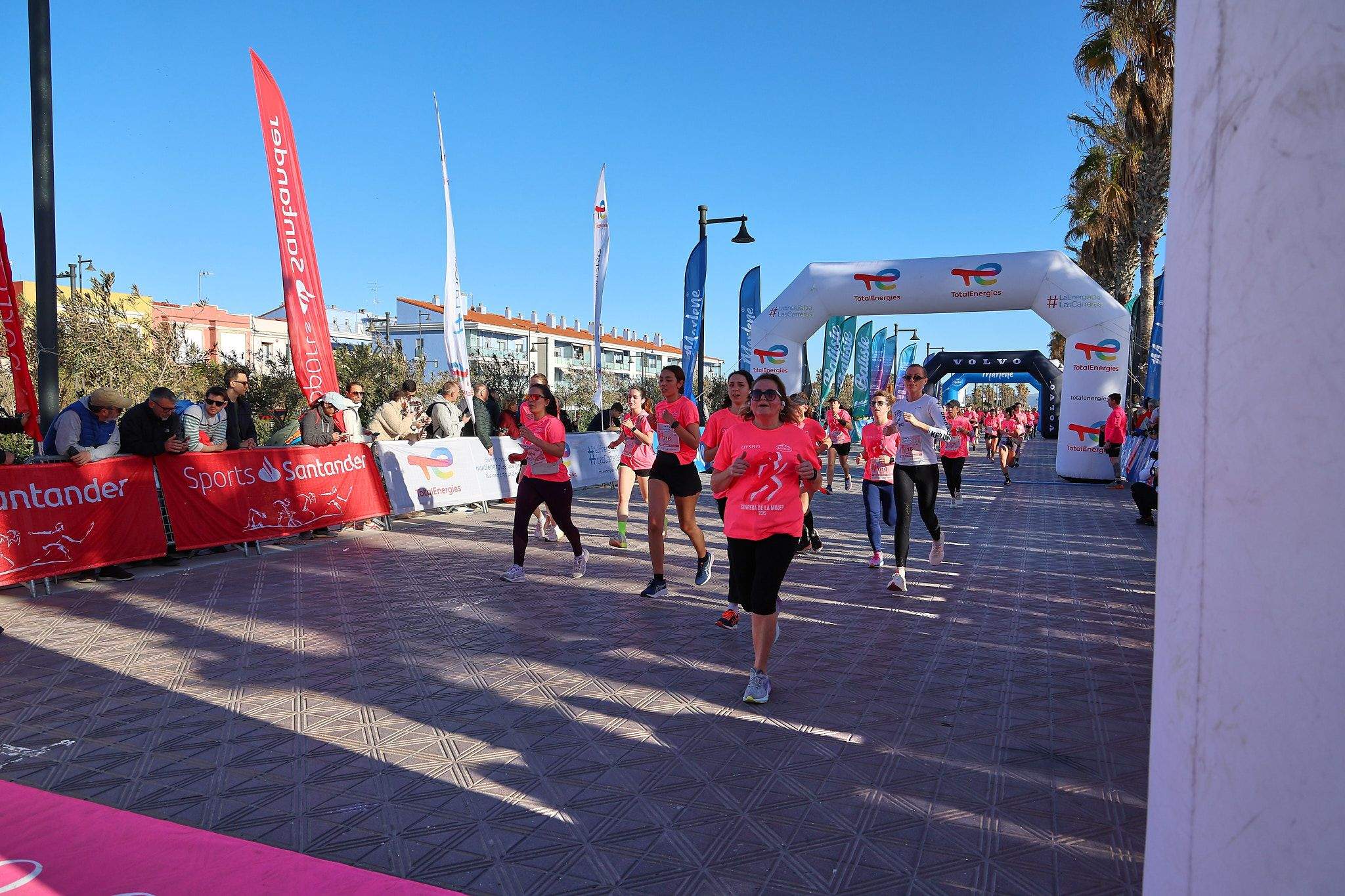 Las mejores fotos de la Carrera de la Mujer Central Lechera Asturiana de Valencia 2025. 573