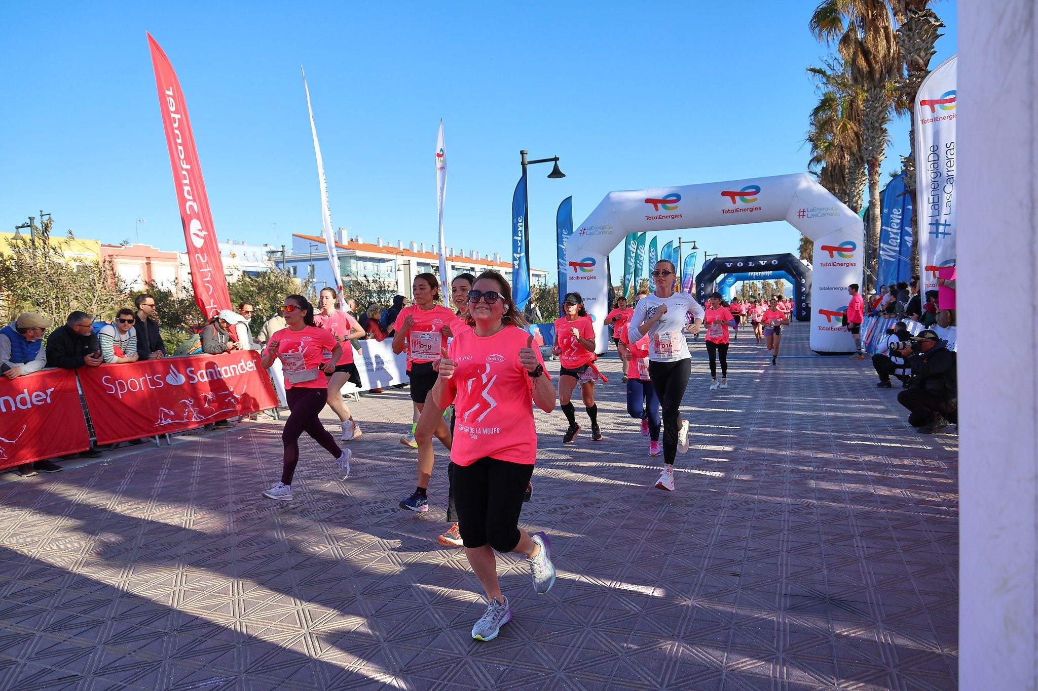 Las mejores fotos de la Carrera de la Mujer Central Lechera Asturiana de Valencia 2025. 574