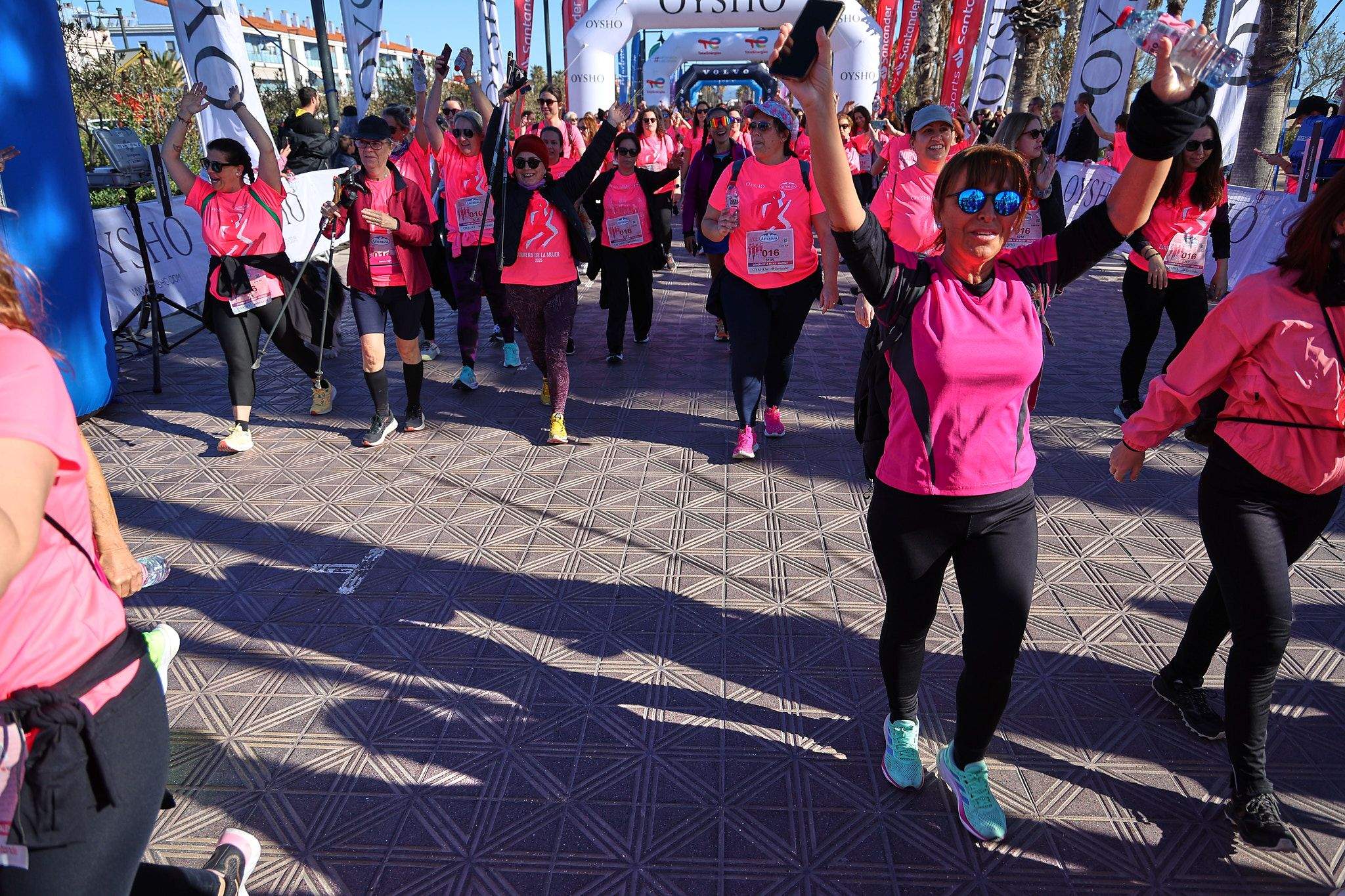 Las mejores fotos de la Carrera de la Mujer Central Lechera Asturiana de Valencia 2025. 1063