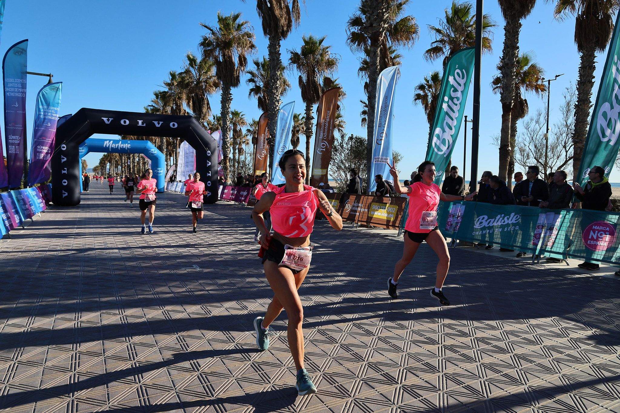 Las mejores fotos de la Carrera de la Mujer Central Lechera Asturiana de Valencia 2025. 350
