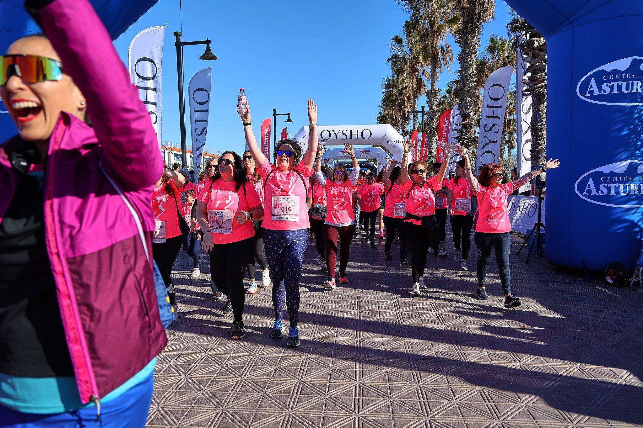 Las mejores fotos de la Carrera de la Mujer Central Lechera Asturiana de Valencia 2025. 1065