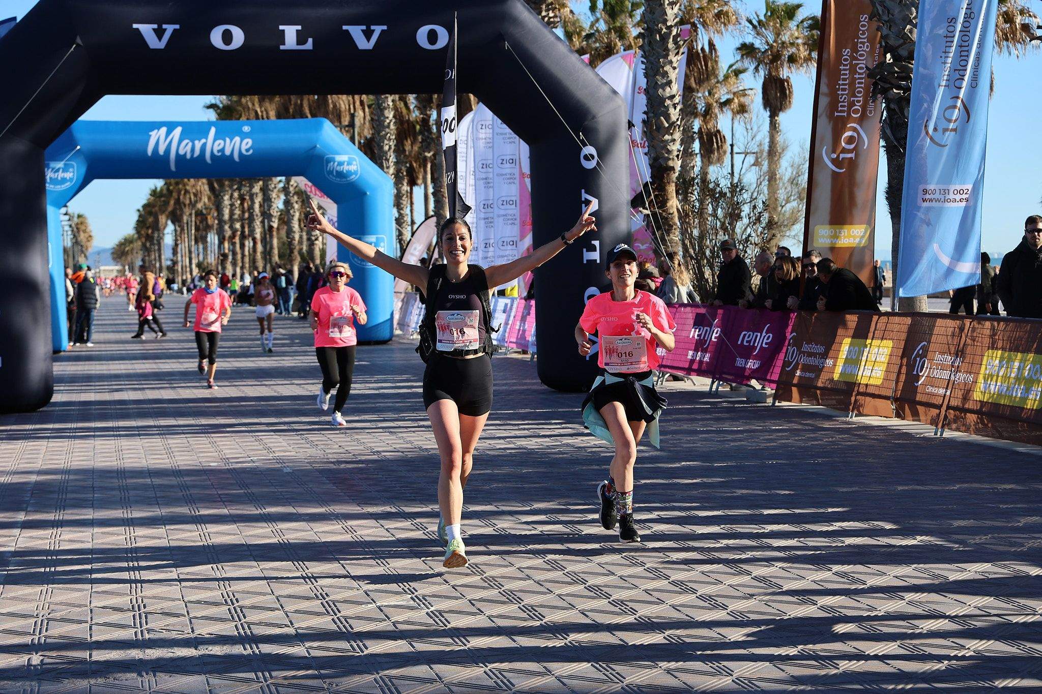 Las mejores fotos de la Carrera de la Mujer Central Lechera Asturiana de Valencia 2025. 353