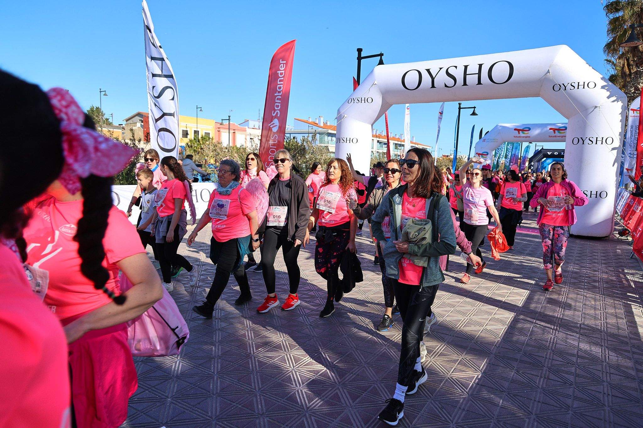 Las mejores fotos de la Carrera de la Mujer Central Lechera Asturiana de Valencia 2025. 1320