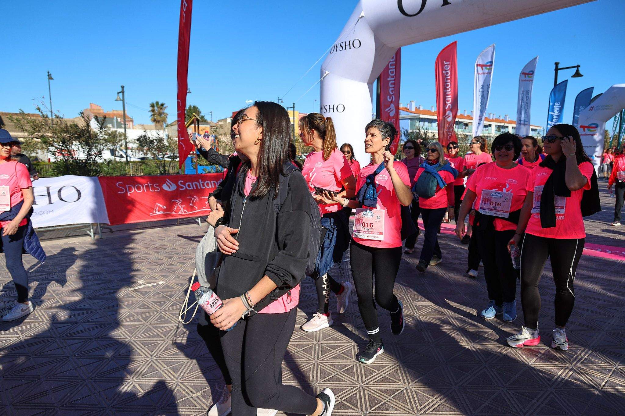 Las mejores fotos de la Carrera de la Mujer Central Lechera Asturiana de Valencia 2025. 1329