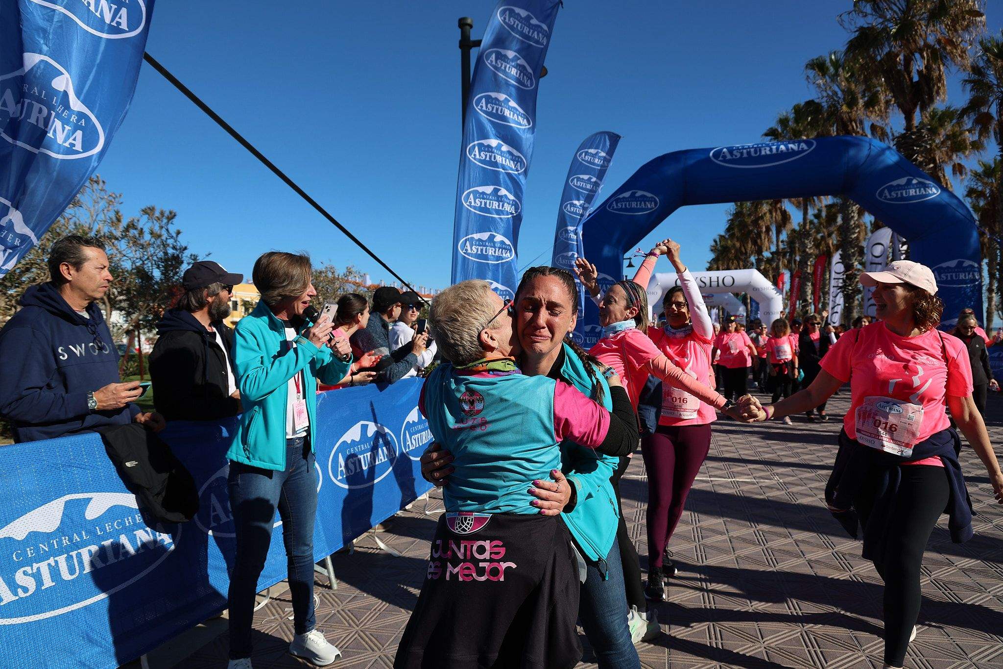 Las mejores fotos de la Carrera de la Mujer Central Lechera Asturiana de Valencia 2025. 1082