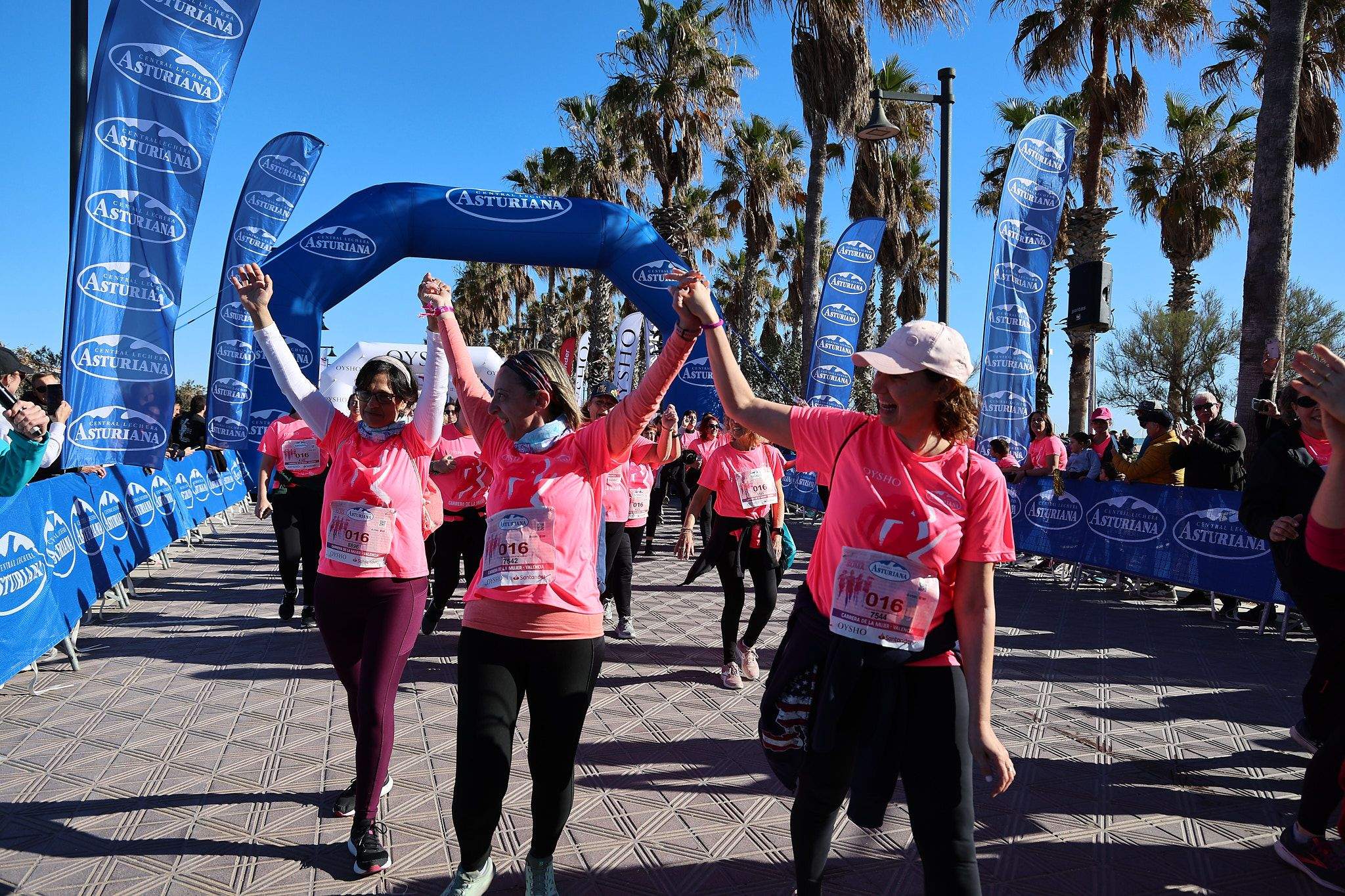 Las mejores fotos de la Carrera de la Mujer Central Lechera Asturiana de Valencia 2025. 1086