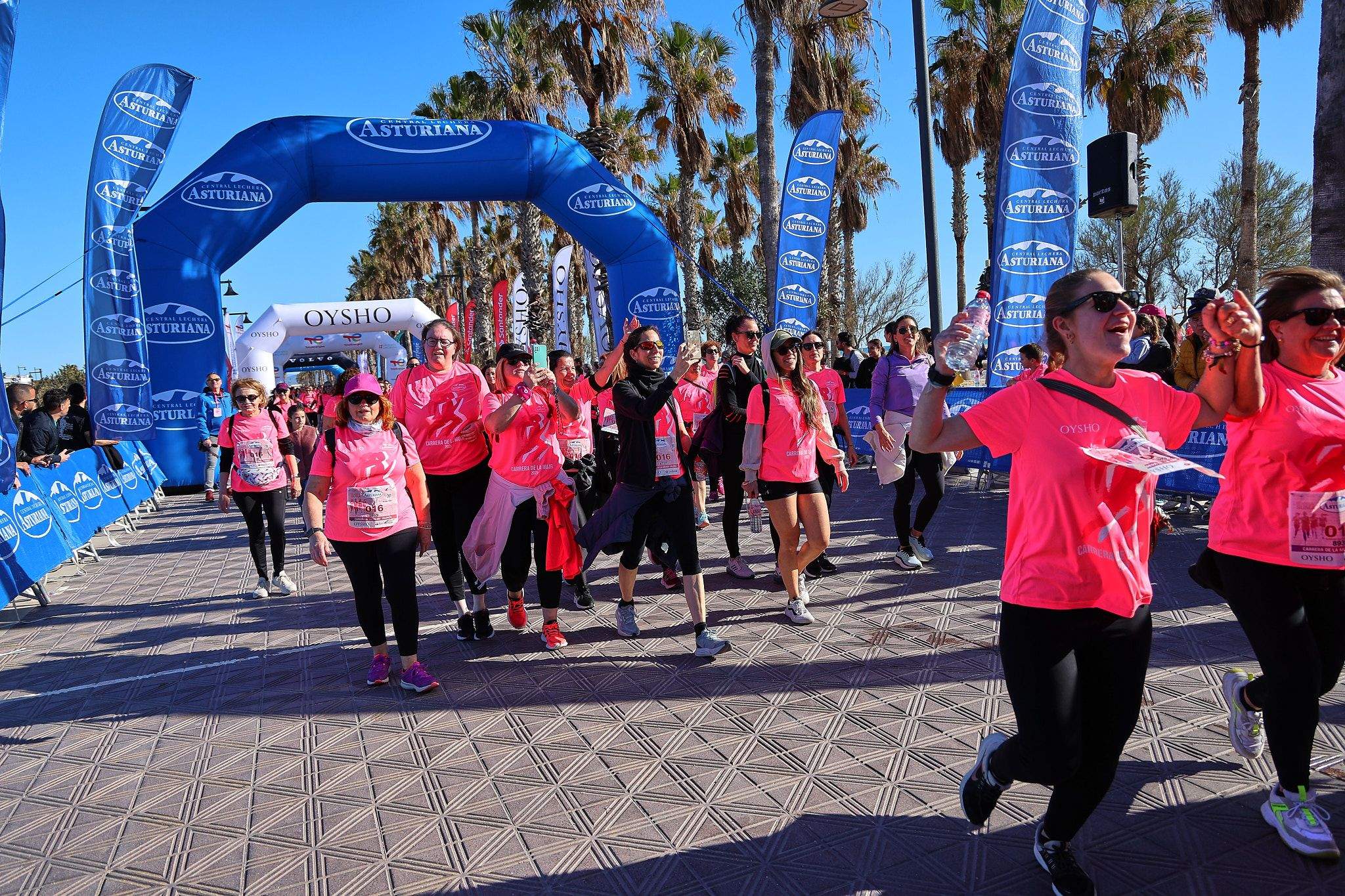 Las mejores fotos de la Carrera de la Mujer Central Lechera Asturiana de Valencia 2025. 1092