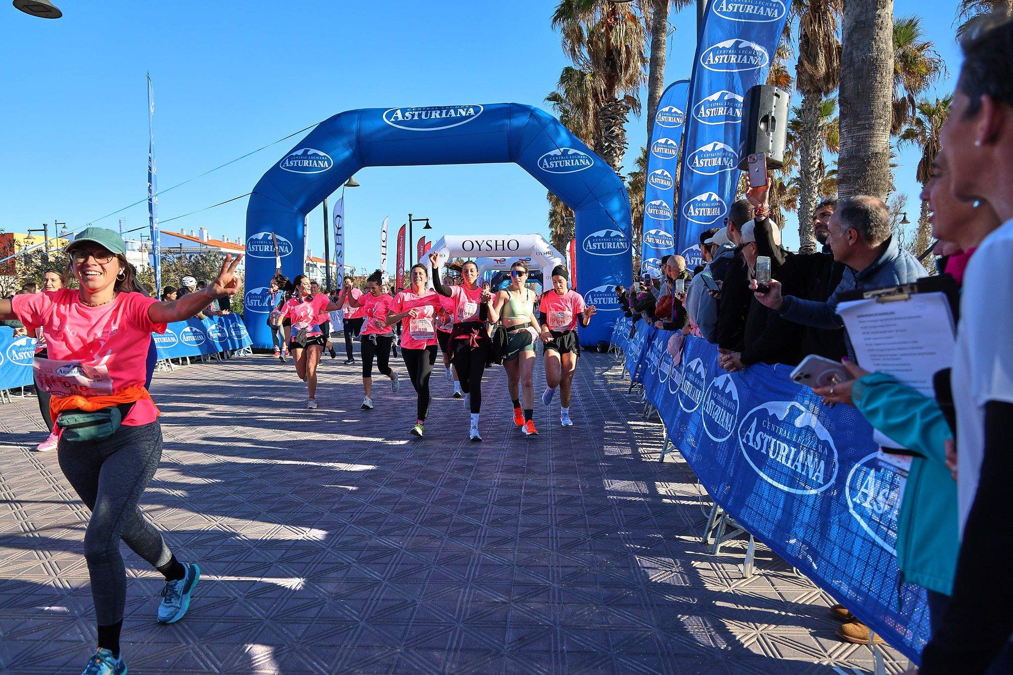 Las mejores fotos de la Carrera de la Mujer Central Lechera Asturiana de Valencia 2025. 858