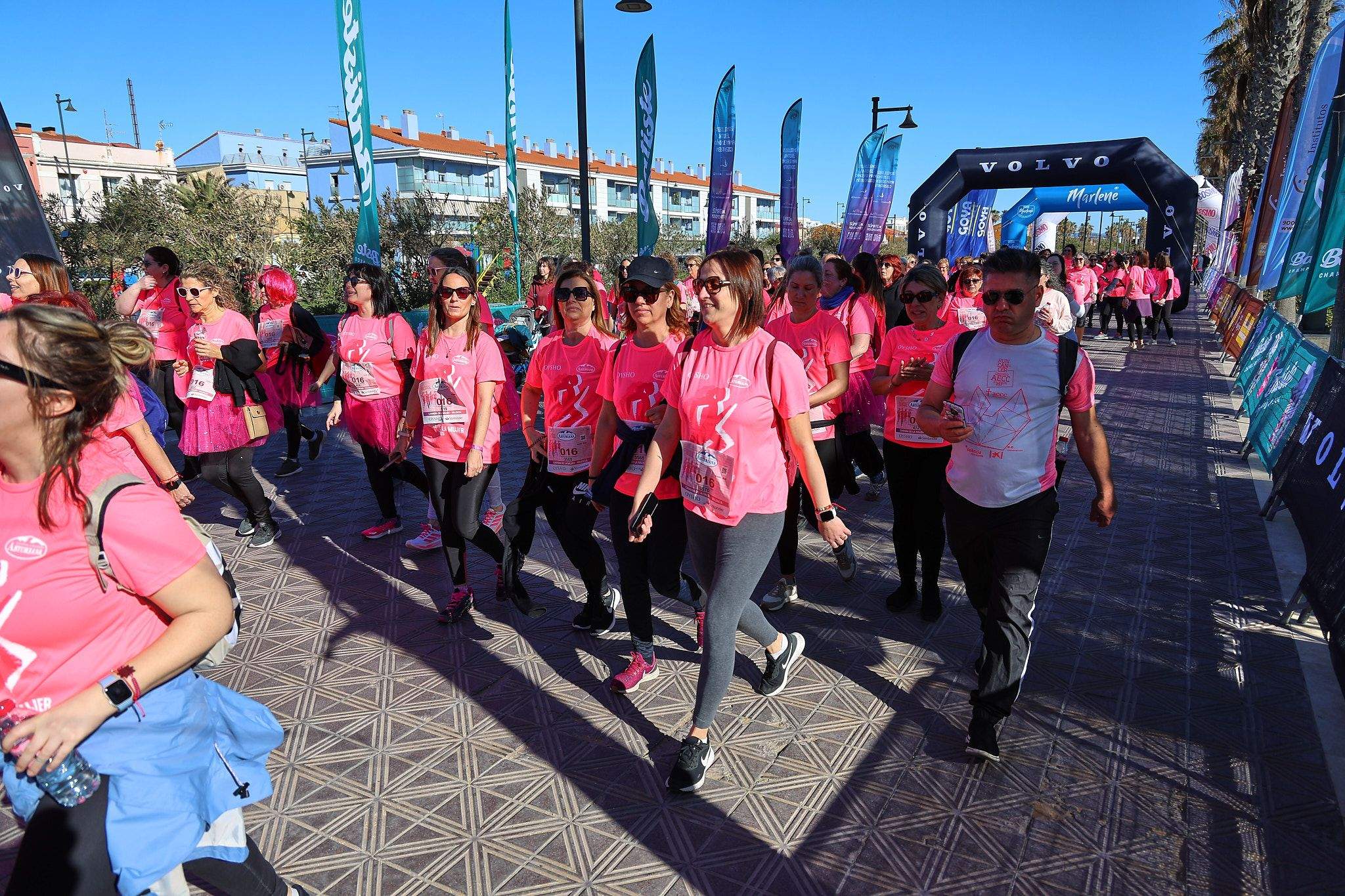 Las mejores fotos de la Carrera de la Mujer Central Lechera Asturiana de Valencia 2025. 1359