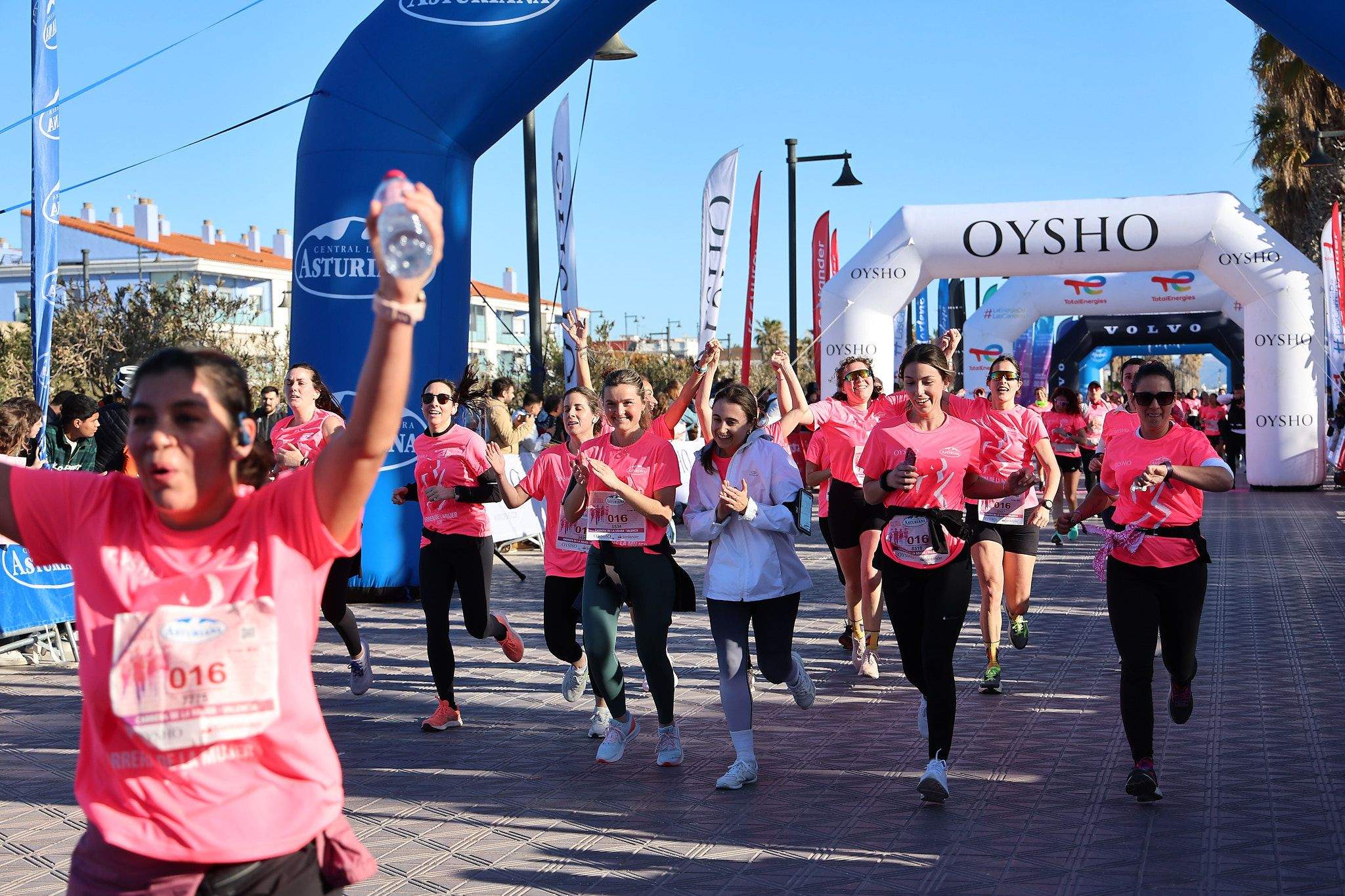 Las mejores fotos de la Carrera de la Mujer Central Lechera Asturiana de Valencia 2025. 870