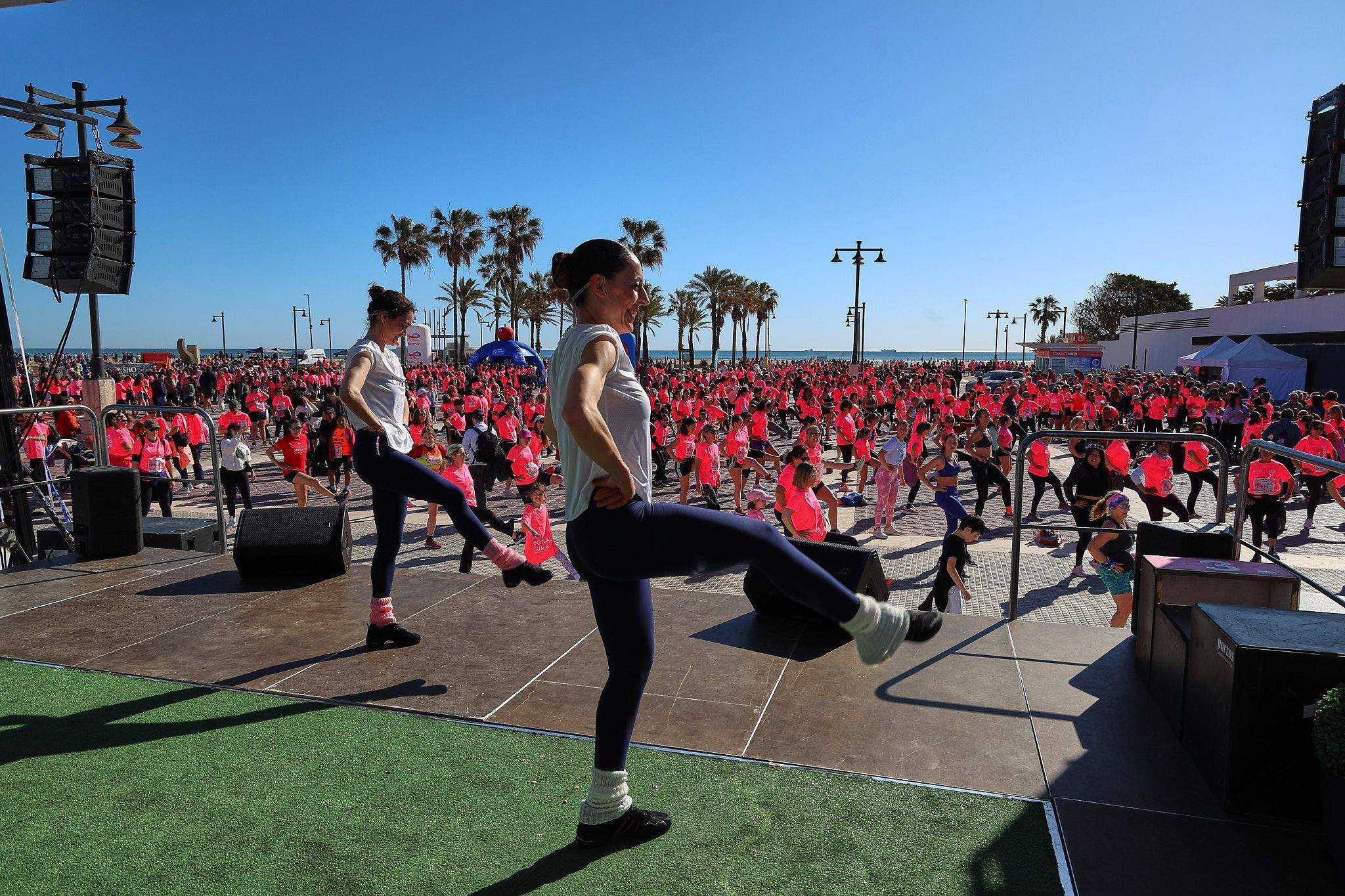 Las mejores fotos de la Carrera de la Mujer Central Lechera Asturiana de Valencia 2025. 1612