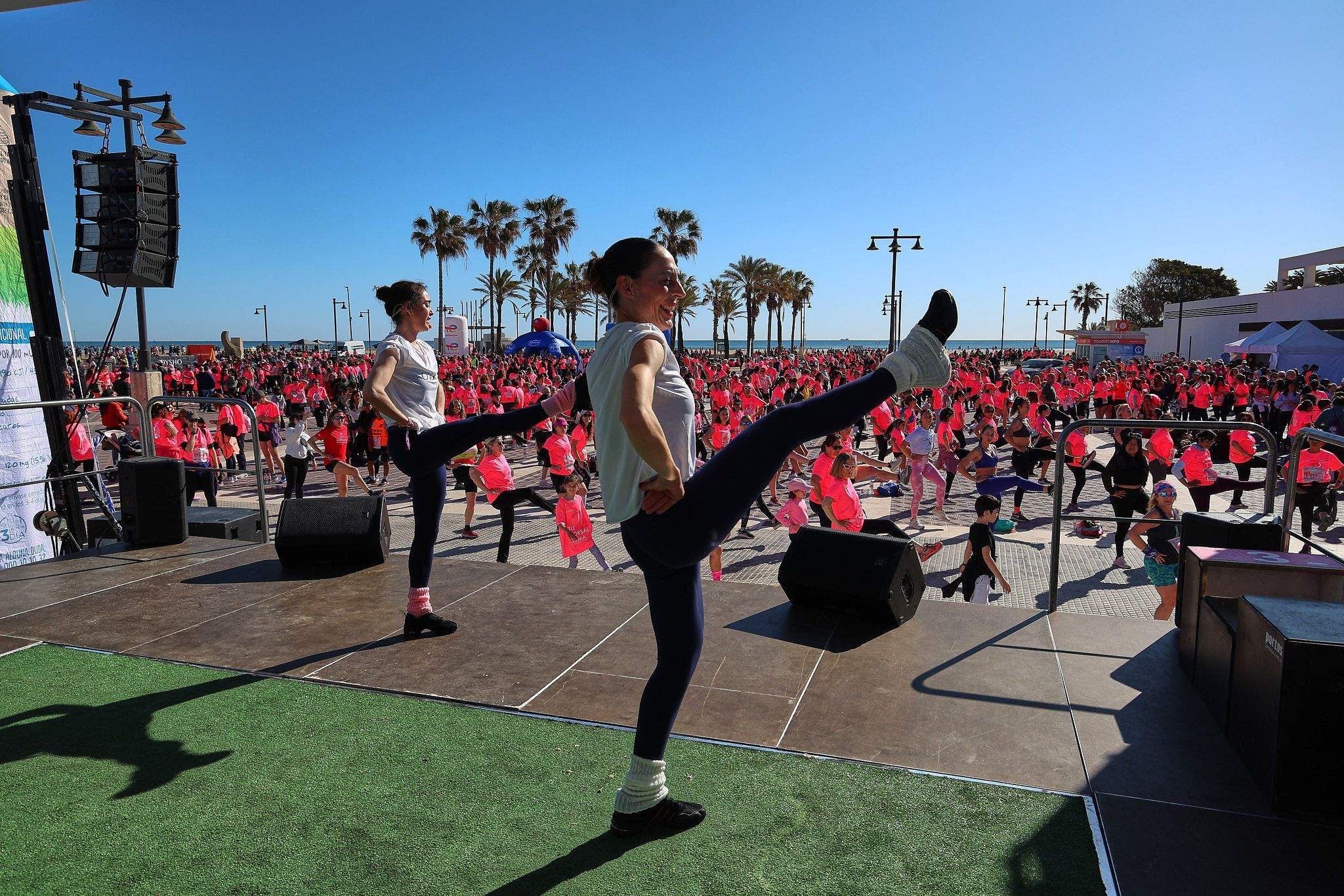 Las mejores fotos de la Carrera de la Mujer Central Lechera Asturiana de Valencia 2025. 1613