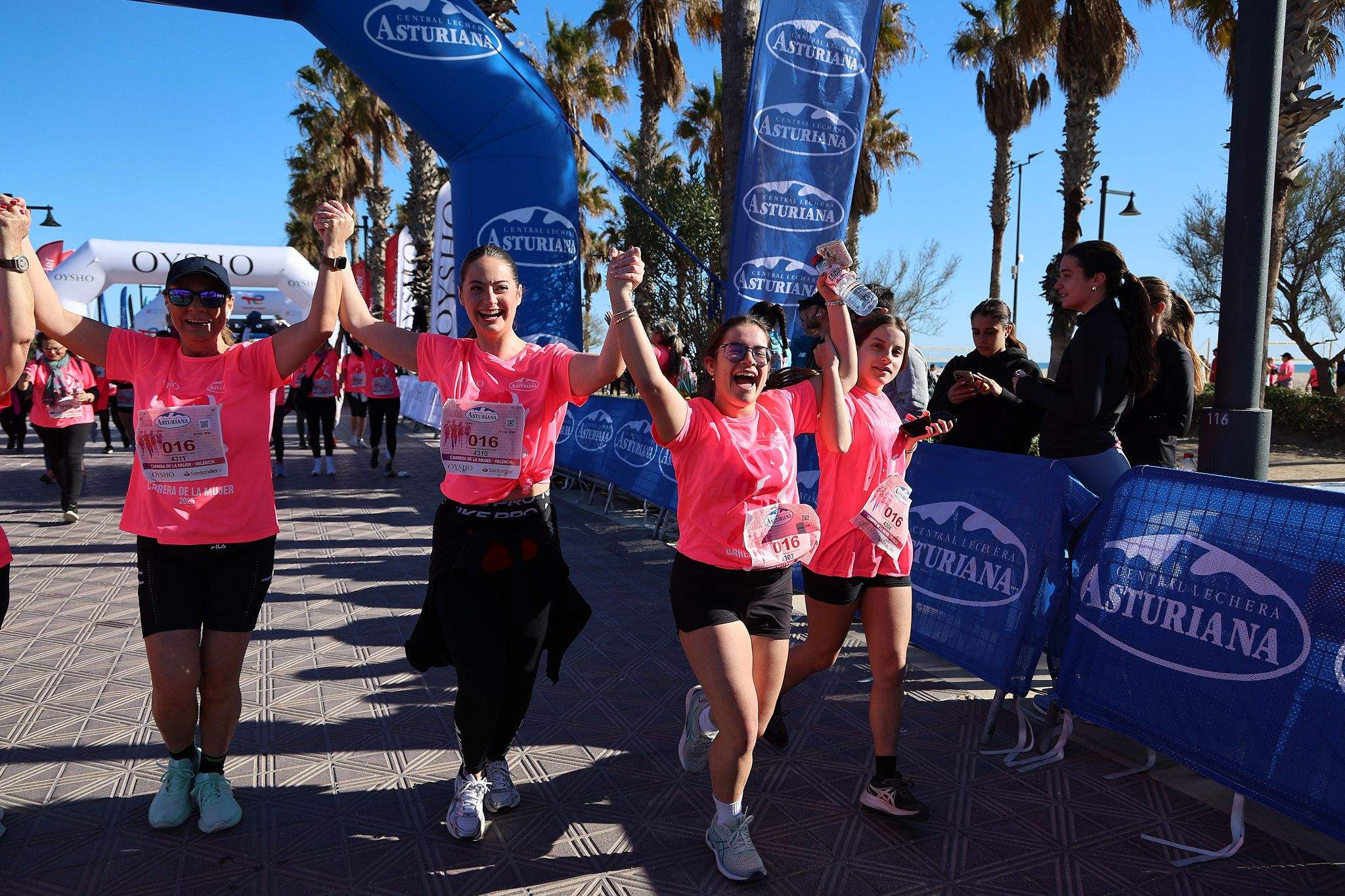 Las mejores fotos de la Carrera de la Mujer Central Lechera Asturiana de Valencia 2025. 1137