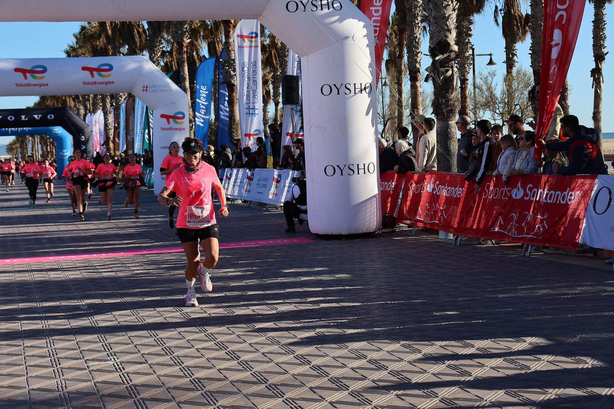 Las mejores fotos de la Carrera de la Mujer Central Lechera Asturiana de Valencia 2025. 419