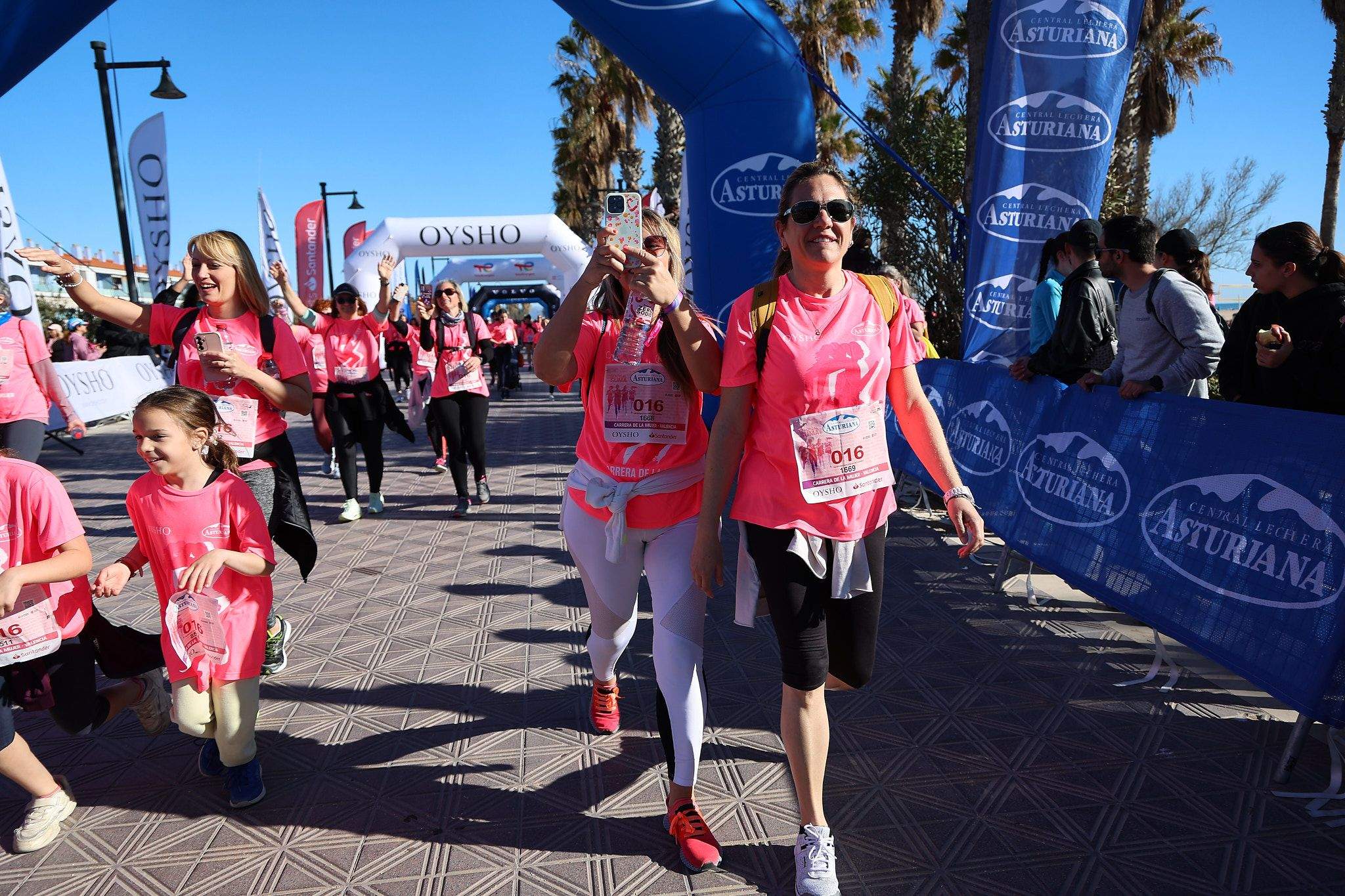 Las mejores fotos de la Carrera de la Mujer Central Lechera Asturiana de Valencia 2025. 1142