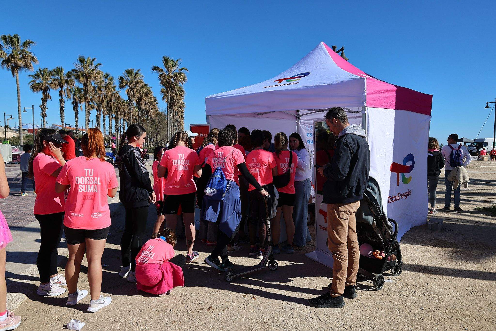 Las mejores fotos de la Carrera de la Mujer Central Lechera Asturiana de Valencia 2025. 1631
