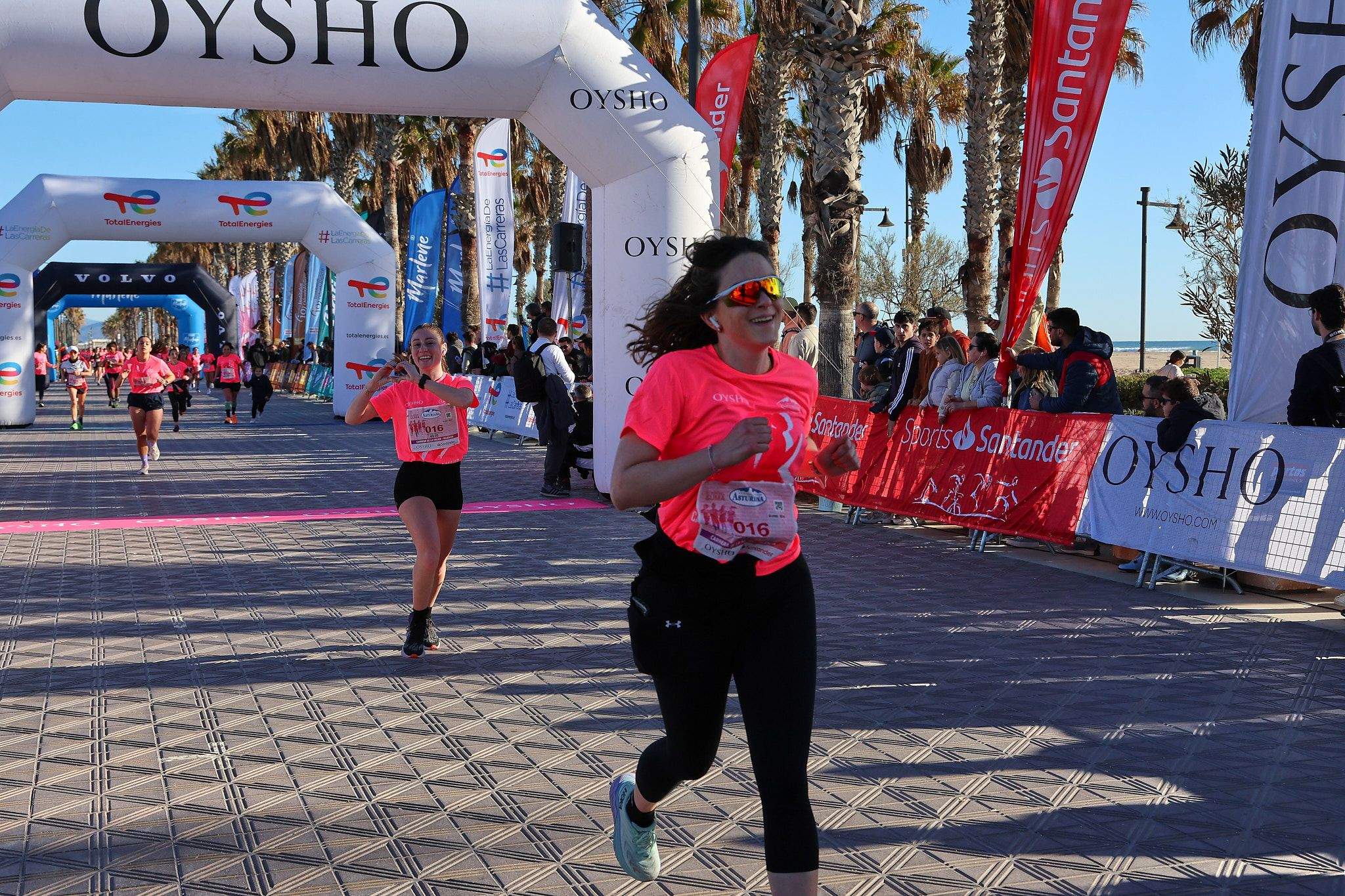 Las mejores fotos de la Carrera de la Mujer Central Lechera Asturiana de Valencia 2025. 427