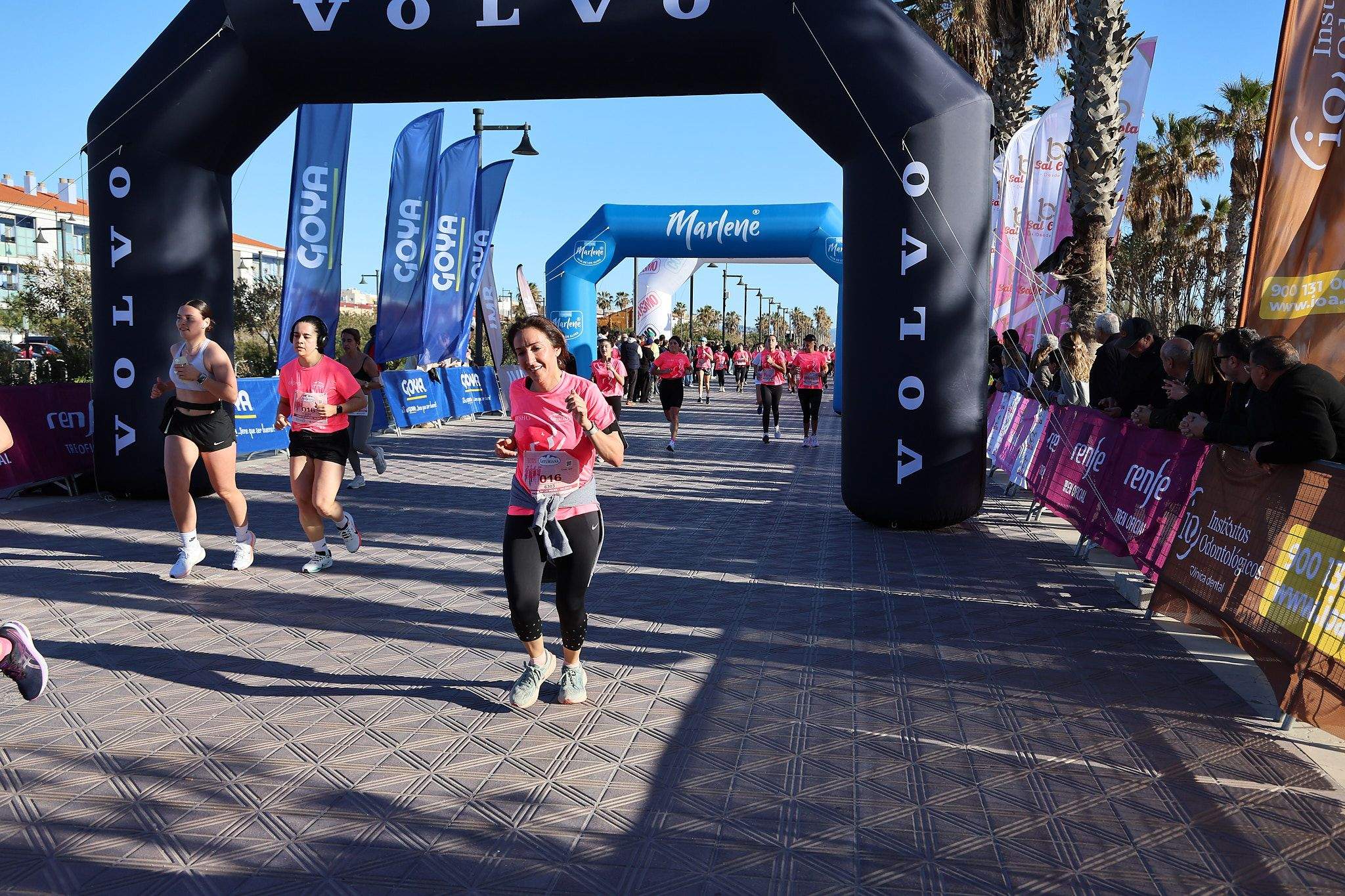 Las mejores fotos de la Carrera de la Mujer Central Lechera Asturiana de Valencia 2025. 666
