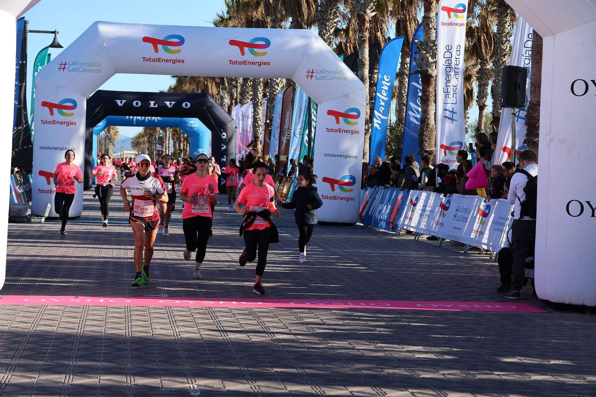 Las mejores fotos de la Carrera de la Mujer Central Lechera Asturiana de Valencia 2025. 431
