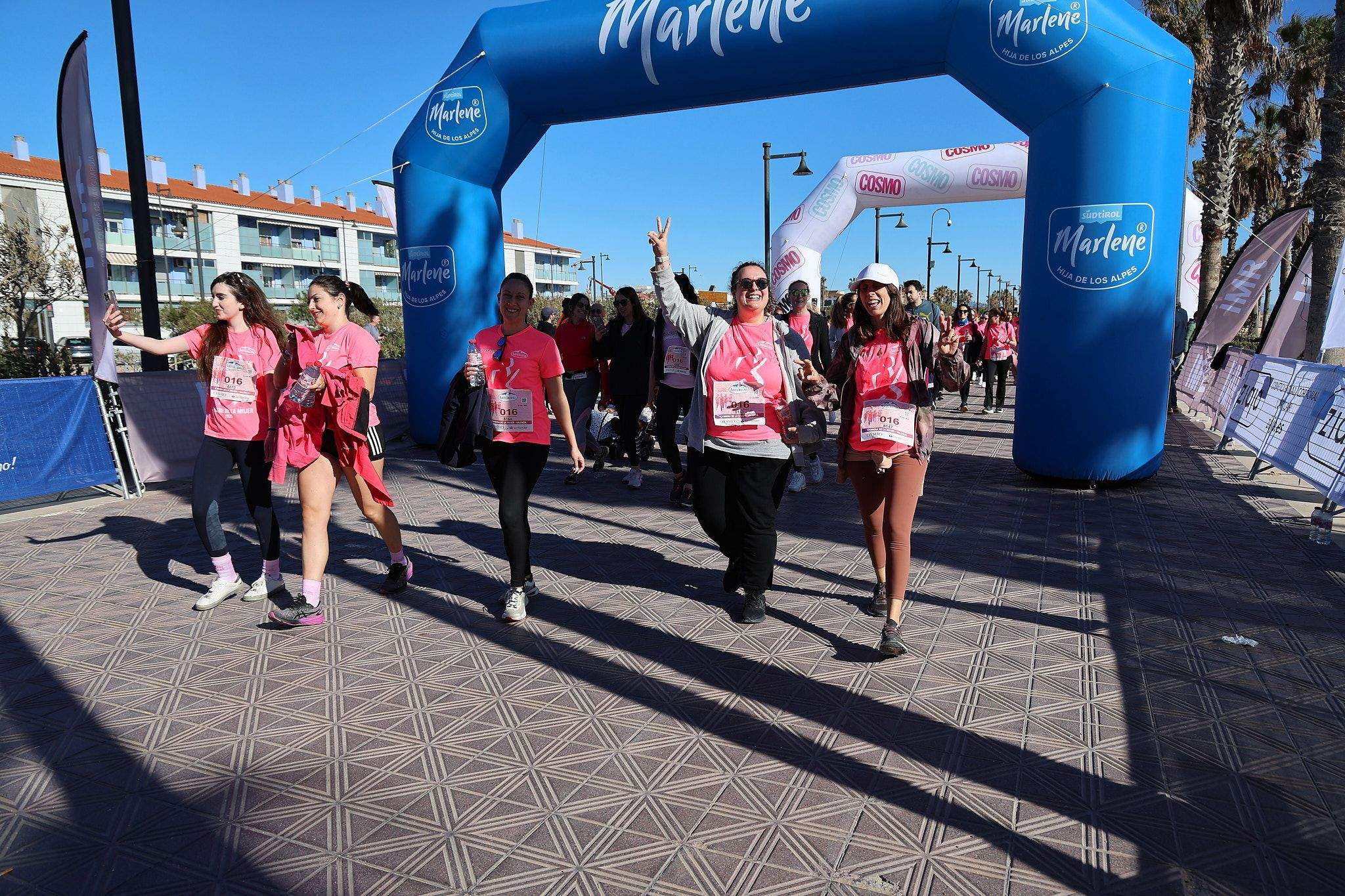 Las mejores fotos de la Carrera de la Mujer Central Lechera Asturiana de Valencia 2025. 1410