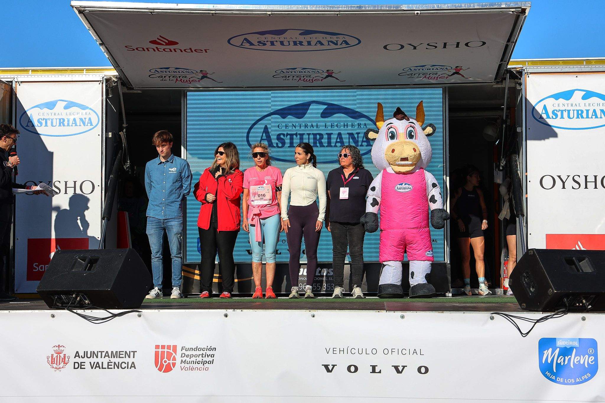 Las mejores fotos de la Carrera de la Mujer Central Lechera Asturiana de Valencia 2025. 922