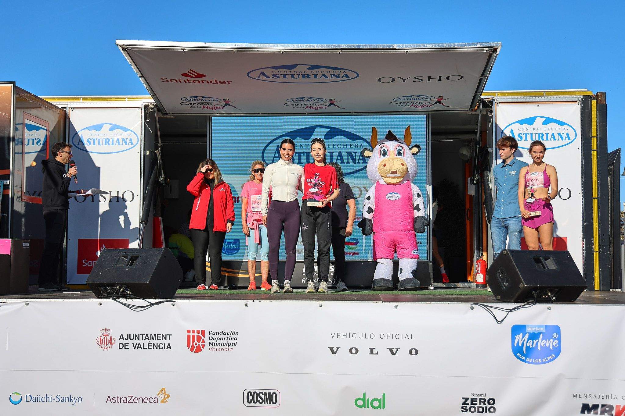 Las mejores fotos de la Carrera de la Mujer Central Lechera Asturiana de Valencia 2025. 930