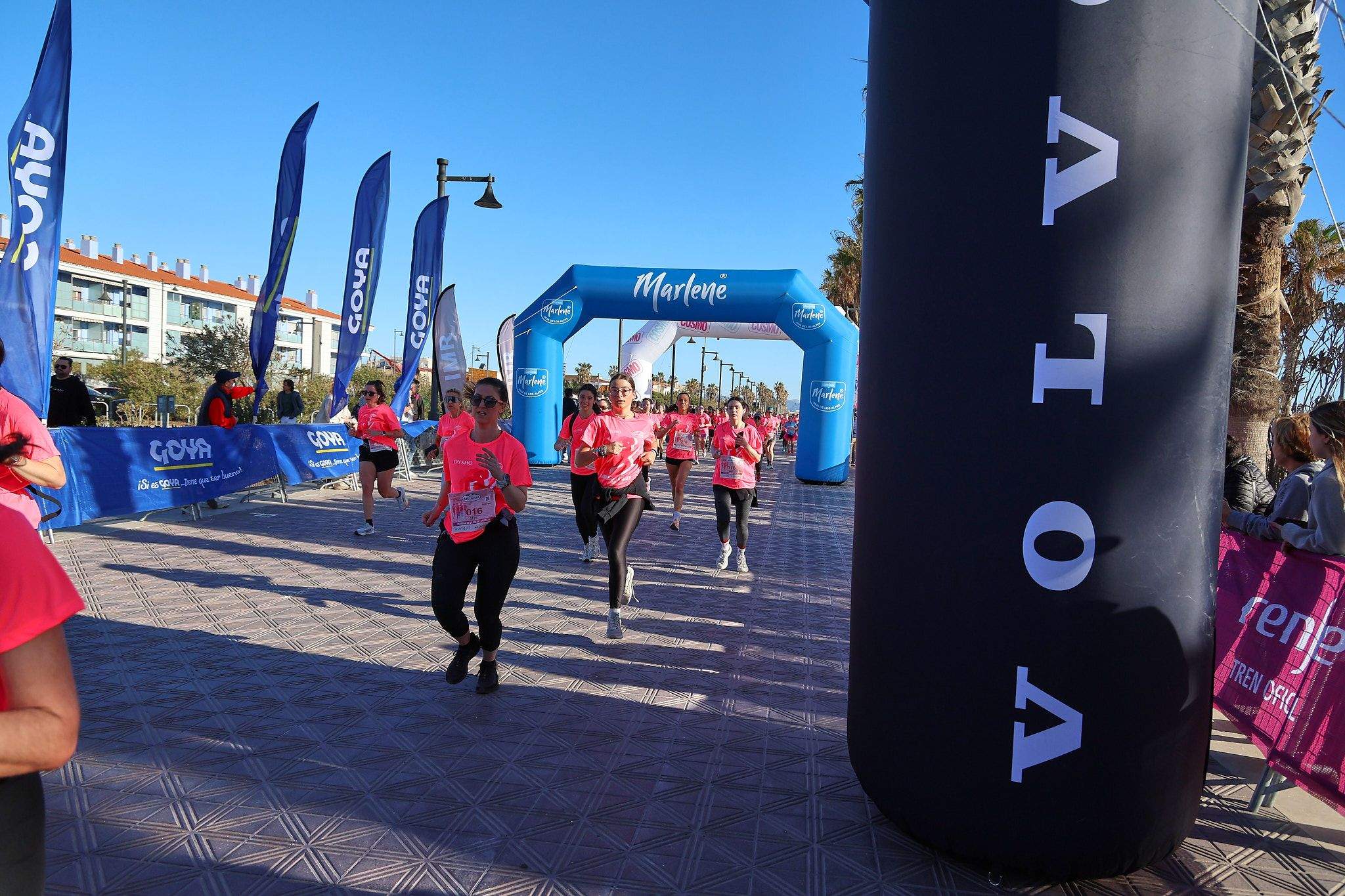 Las mejores fotos de la Carrera de la Mujer Central Lechera Asturiana de Valencia 2025. 684