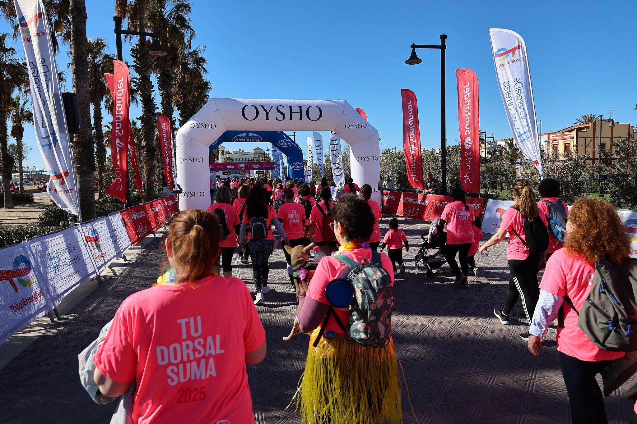 Las mejores fotos de la Carrera de la Mujer Central Lechera Asturiana de Valencia 2025. 1424