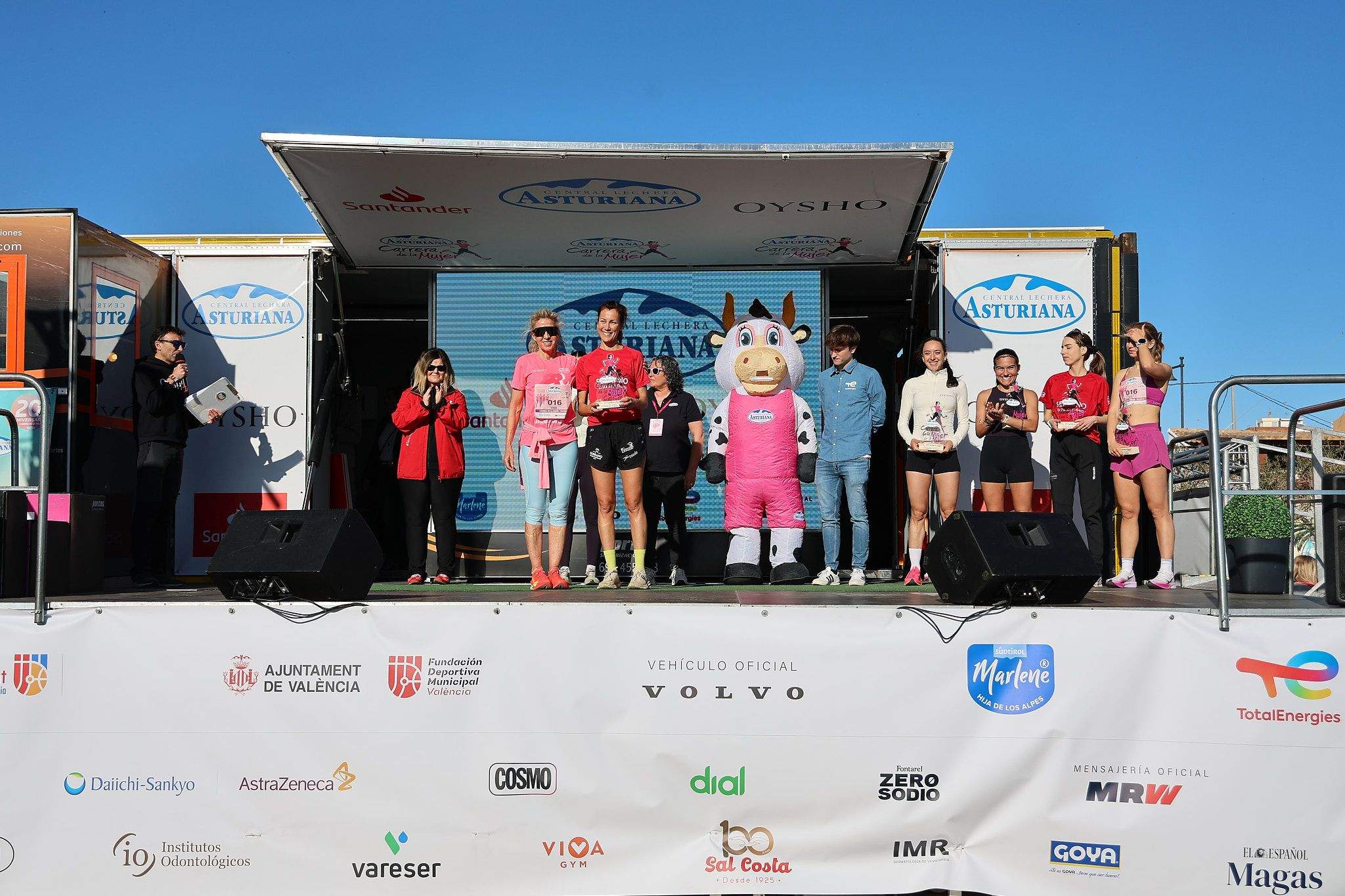 Las mejores fotos de la Carrera de la Mujer Central Lechera Asturiana de Valencia 2025. 942