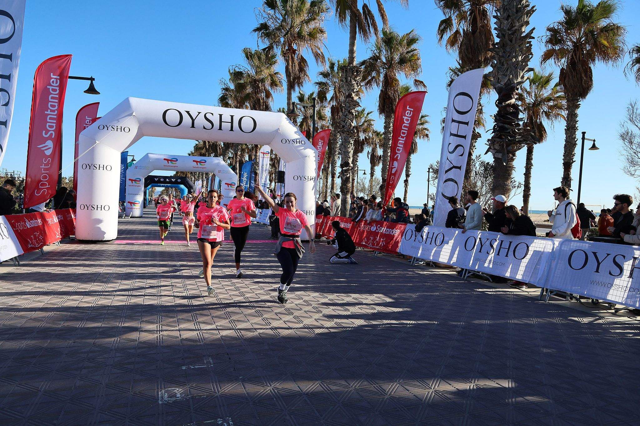Las mejores fotos de la Carrera de la Mujer Central Lechera Asturiana de Valencia 2025. 458