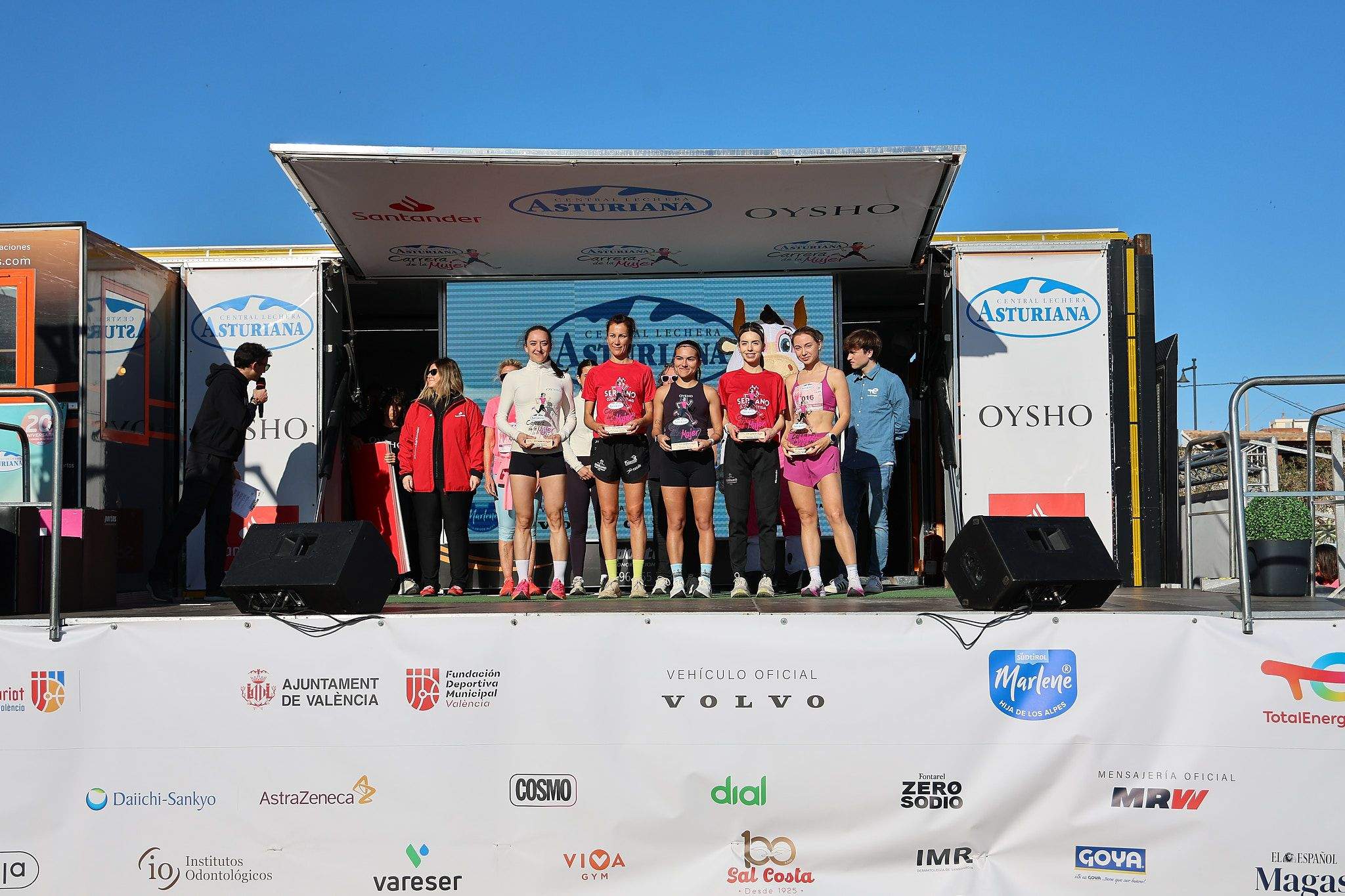 Las mejores fotos de la Carrera de la Mujer Central Lechera Asturiana de Valencia 2025. 945