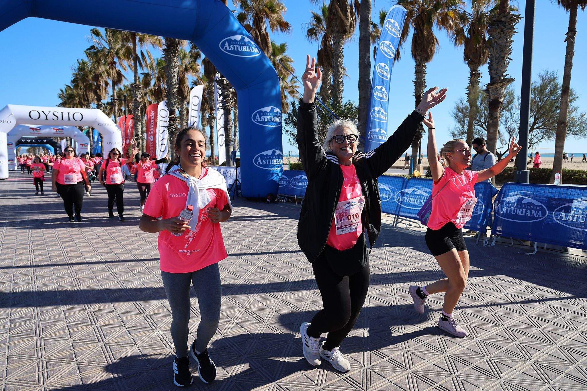 Las mejores fotos de la Carrera de la Mujer Central Lechera Asturiana de Valencia 2025. 1446