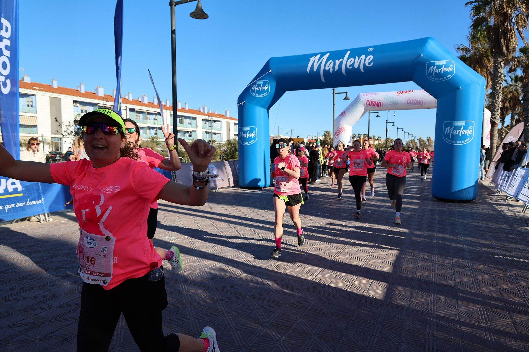 Las mejores fotos de la Carrera de la Mujer Central Lechera Asturiana de Valencia 2025. 709